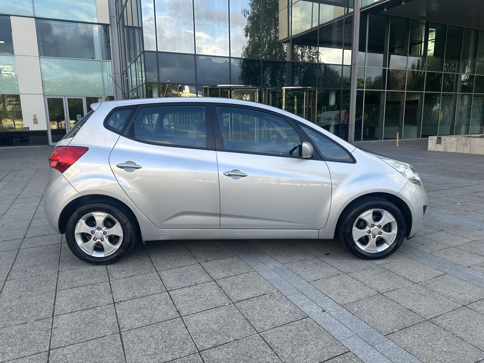 Kia Venga 1.6 2 MPV 5dr Petrol Auto Euro 5 (123 bhp)