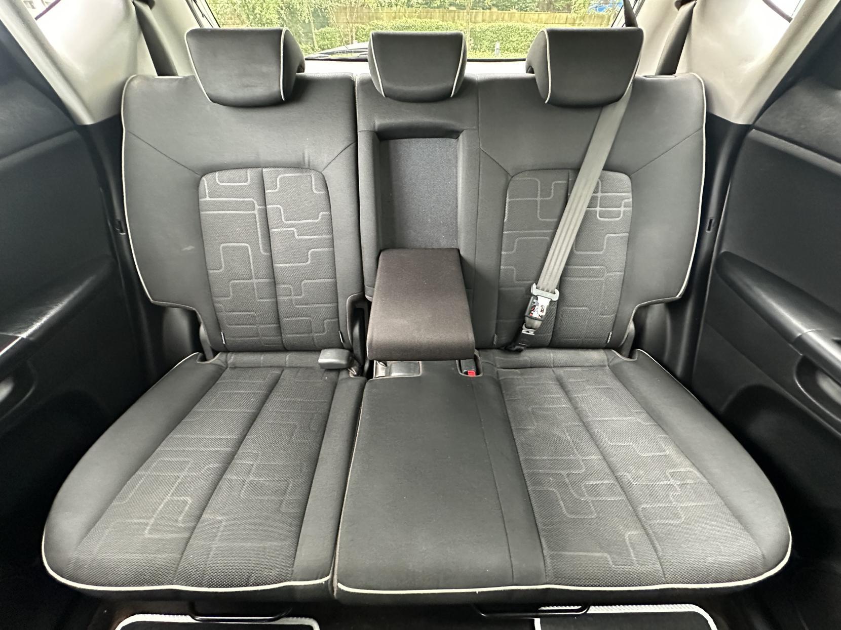 Kia Venga 1.6 2 MPV 5dr Petrol Auto Euro 5 (123 bhp)