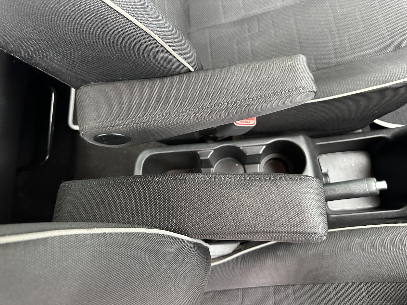 Kia Venga 1.6 2 MPV 5dr Petrol Auto Euro 5 (123 bhp)