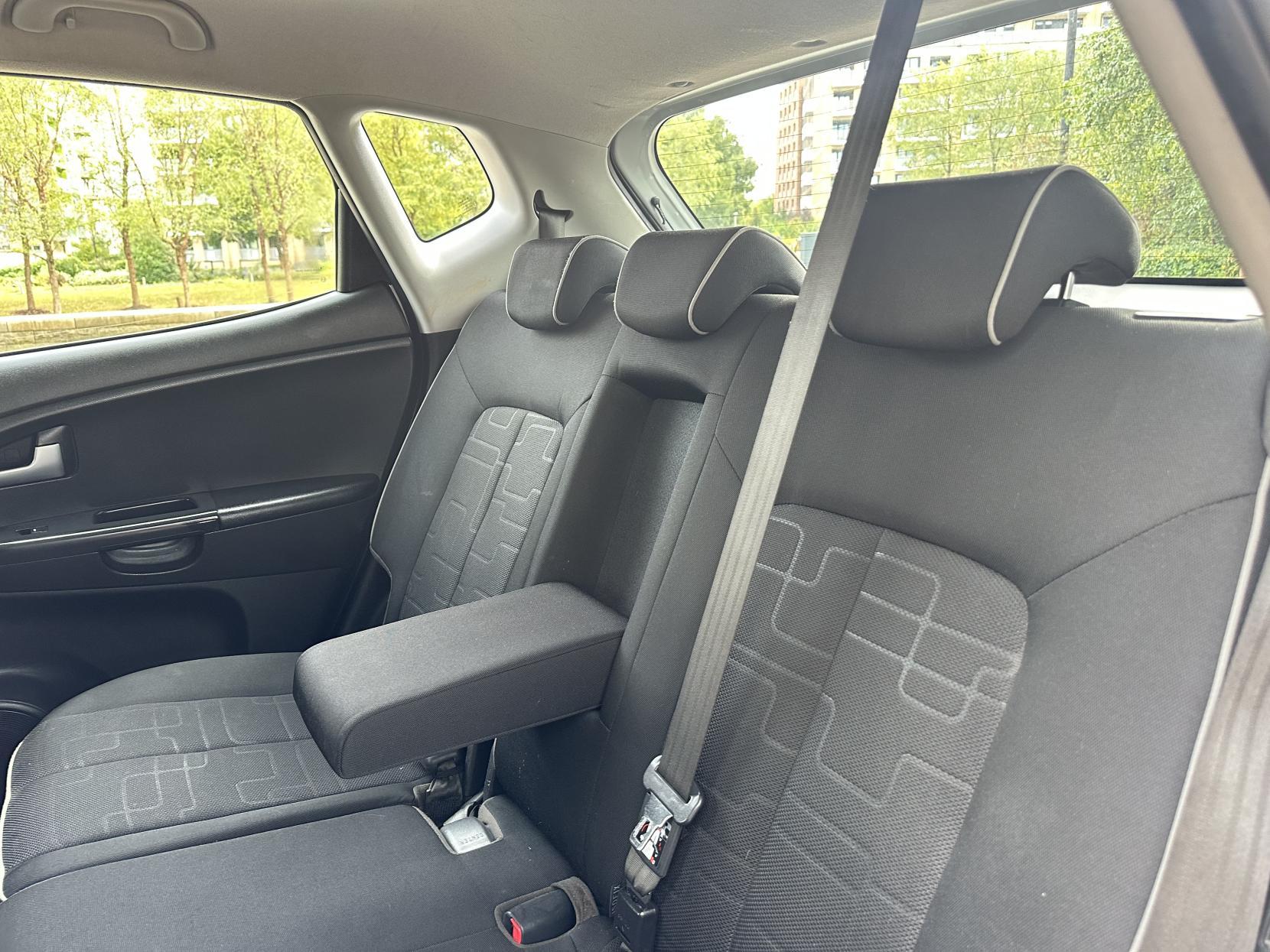 Kia Venga 1.6 2 MPV 5dr Petrol Auto Euro 5 (123 bhp)