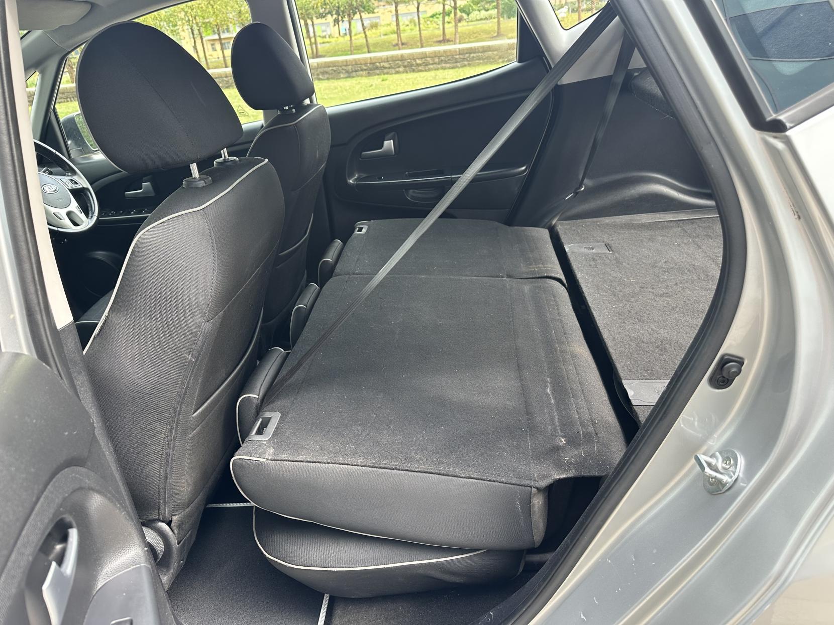 Kia Venga 1.6 2 MPV 5dr Petrol Auto Euro 5 (123 bhp)
