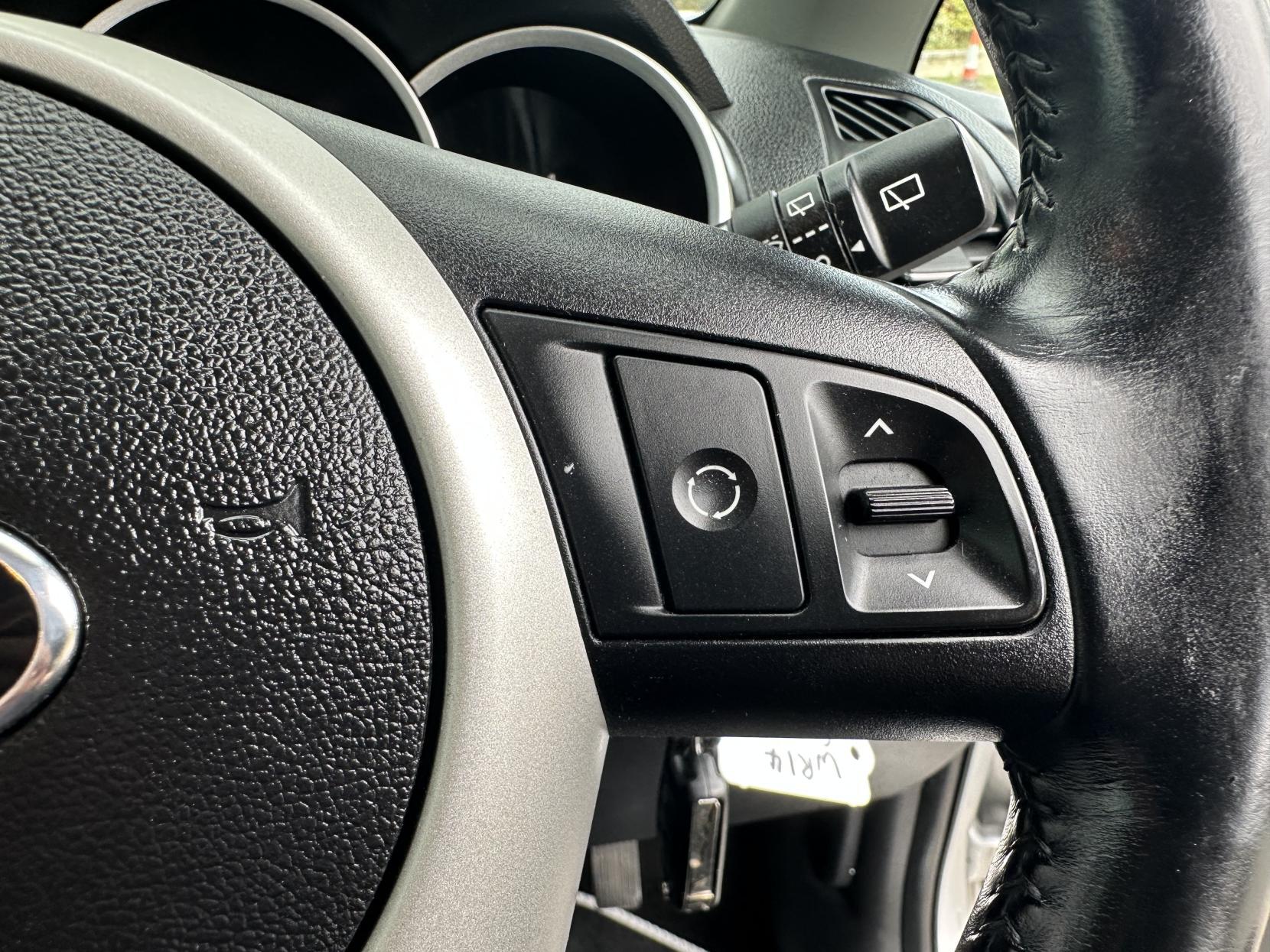 Kia Venga 1.6 2 MPV 5dr Petrol Auto Euro 5 (123 bhp)
