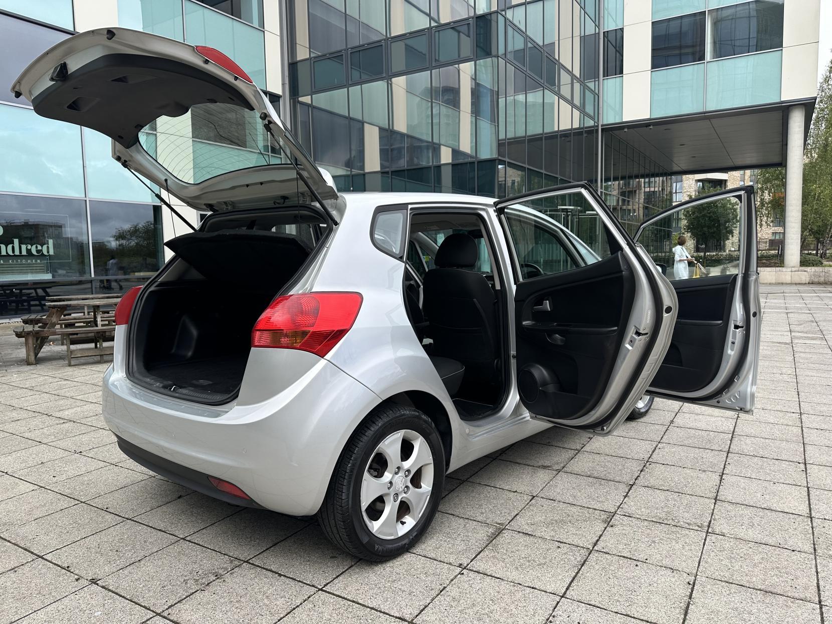 Kia Venga 1.6 2 MPV 5dr Petrol Auto Euro 5 (123 bhp)