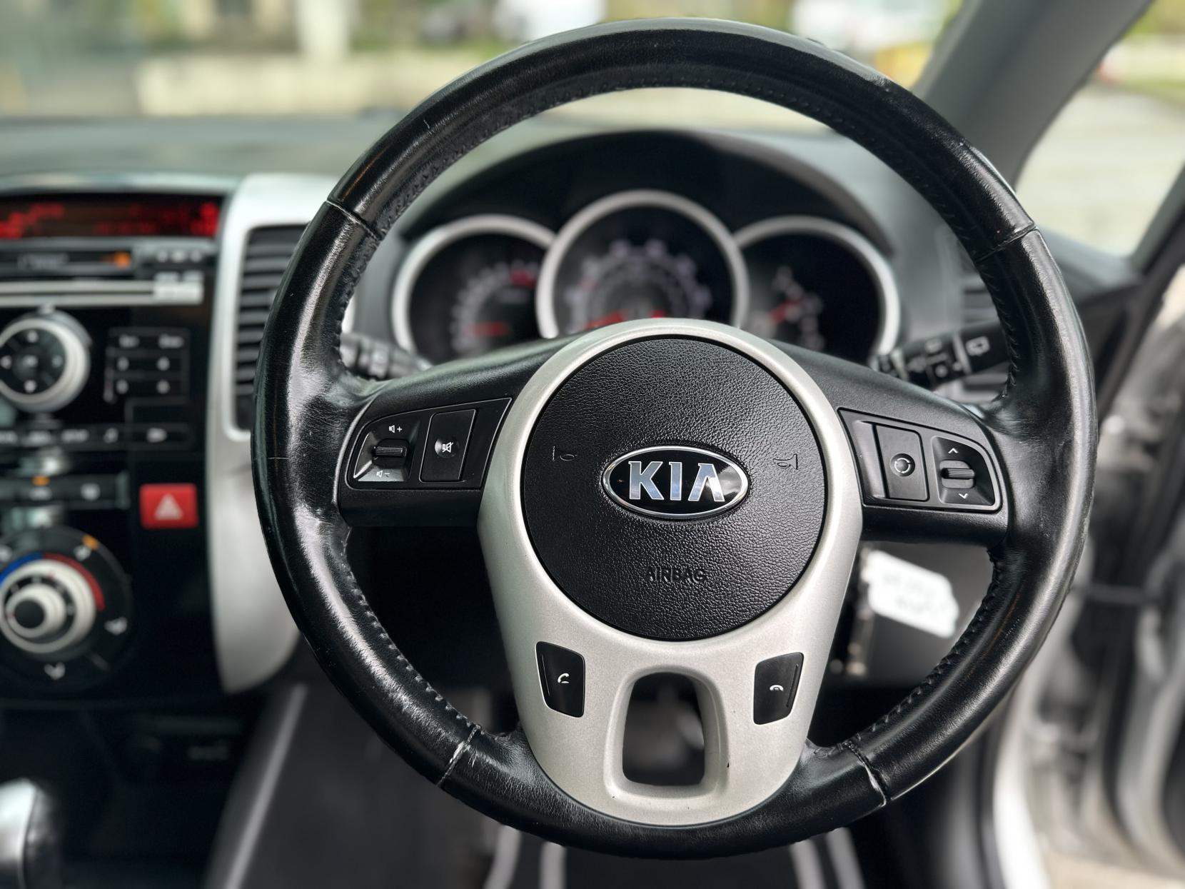 Kia Venga 1.6 2 MPV 5dr Petrol Auto Euro 5 (123 bhp)