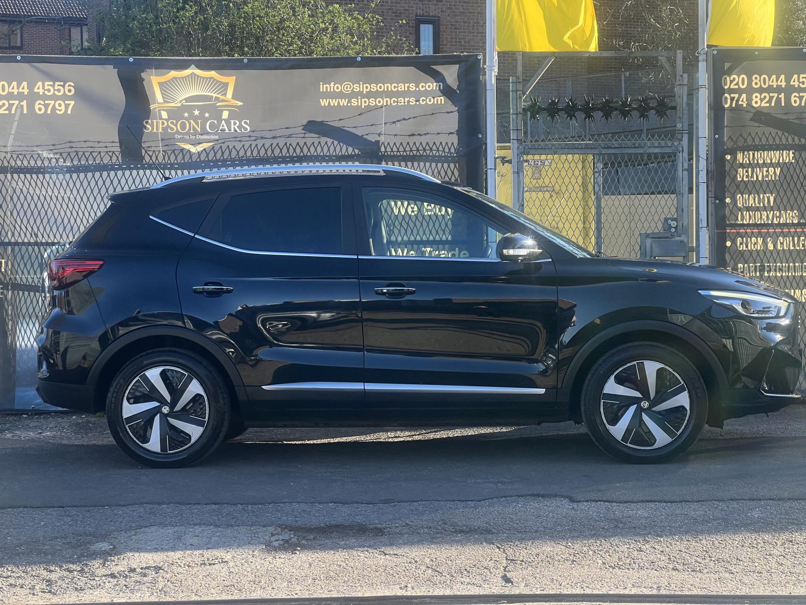 MG MG ZS 72.6kWh Trophy Long Range SUV 5dr Electric Auto (156 ps)