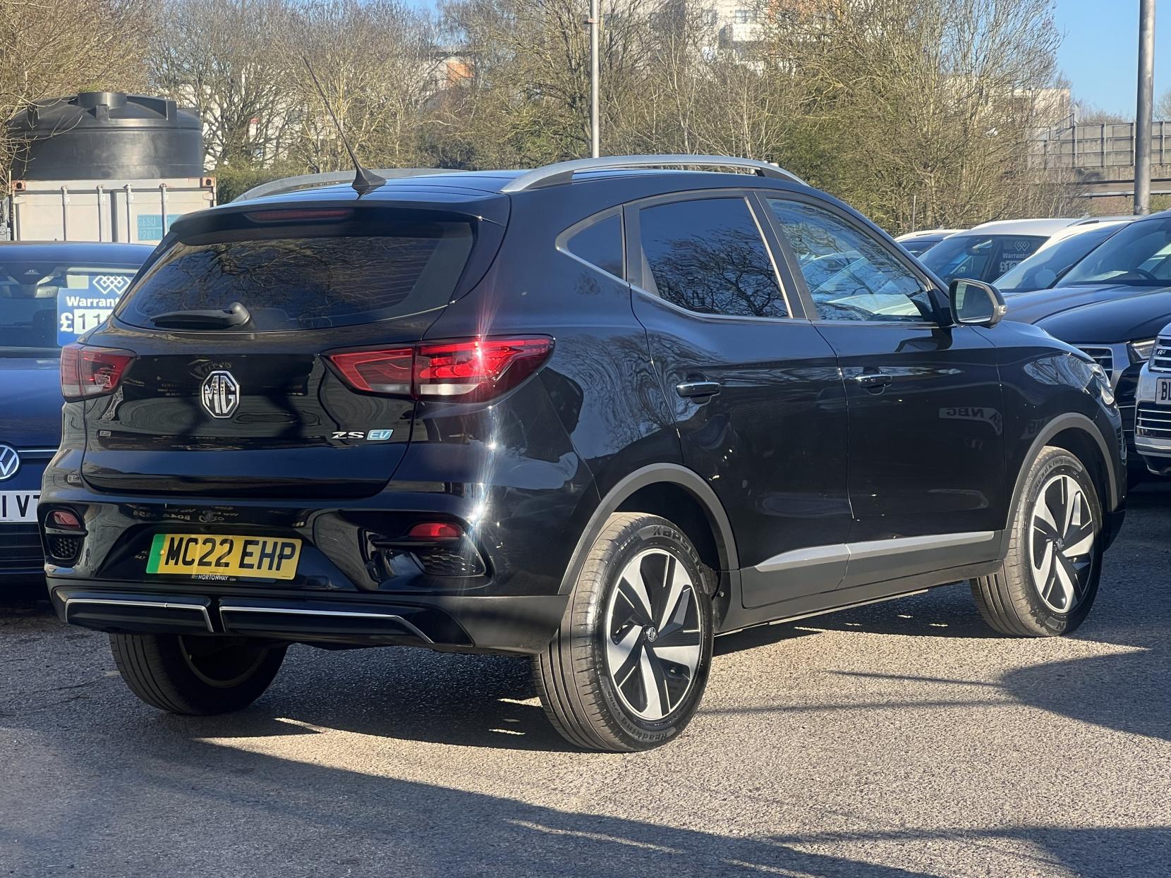 MG MG ZS 72.6kWh Trophy Long Range SUV 5dr Electric Auto (156 ps)