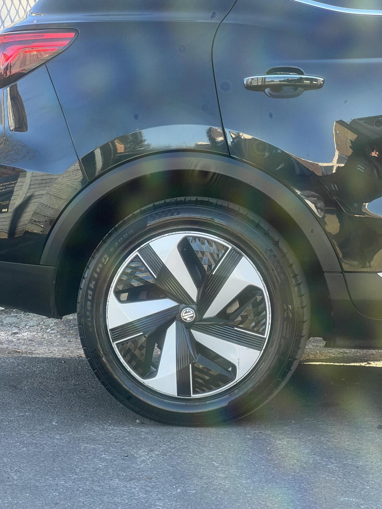 MG MG ZS 72.6kWh Trophy Long Range SUV 5dr Electric Auto (156 ps)