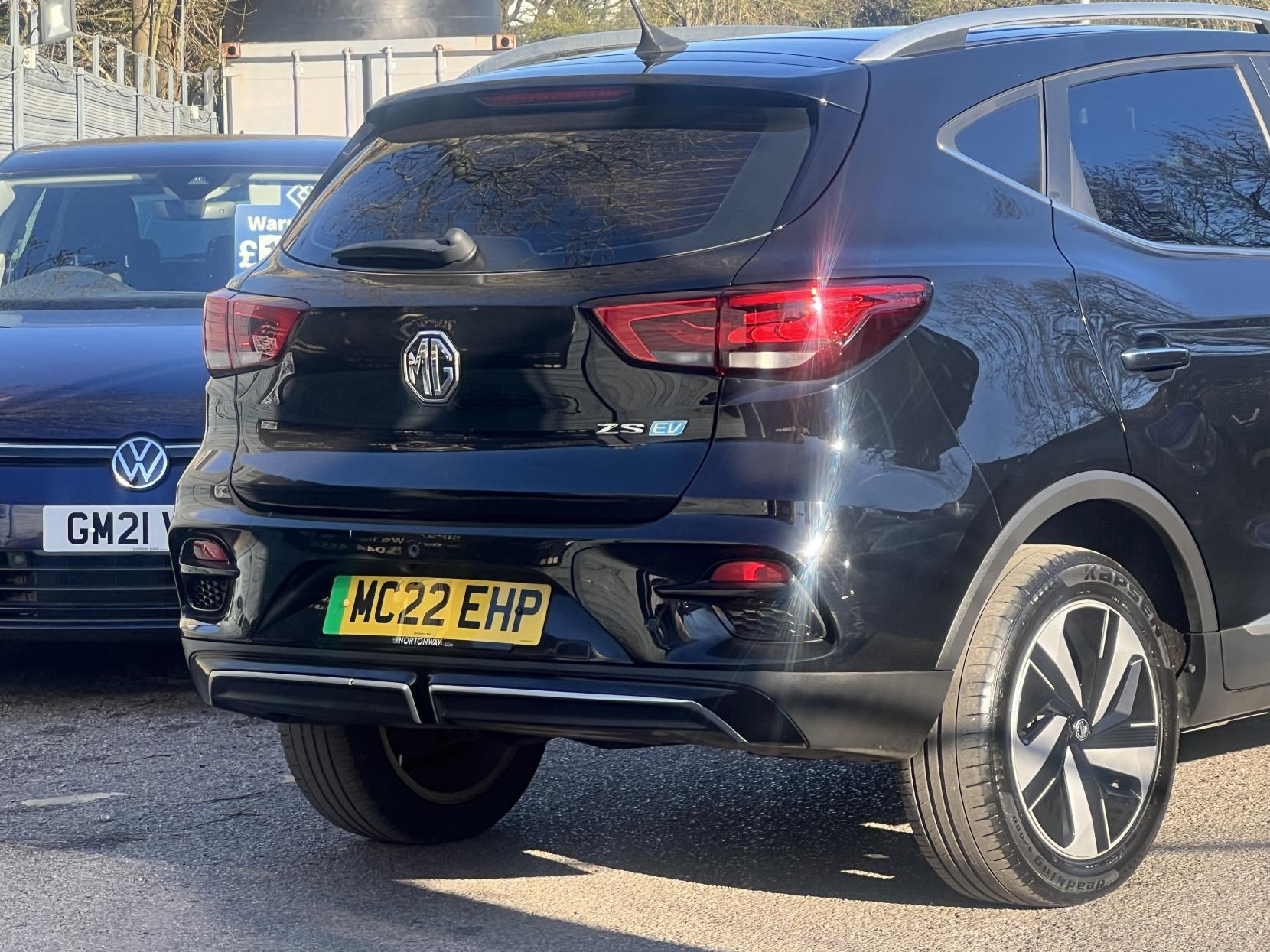 MG MG ZS 72.6kWh Trophy Long Range SUV 5dr Electric Auto (156 ps)