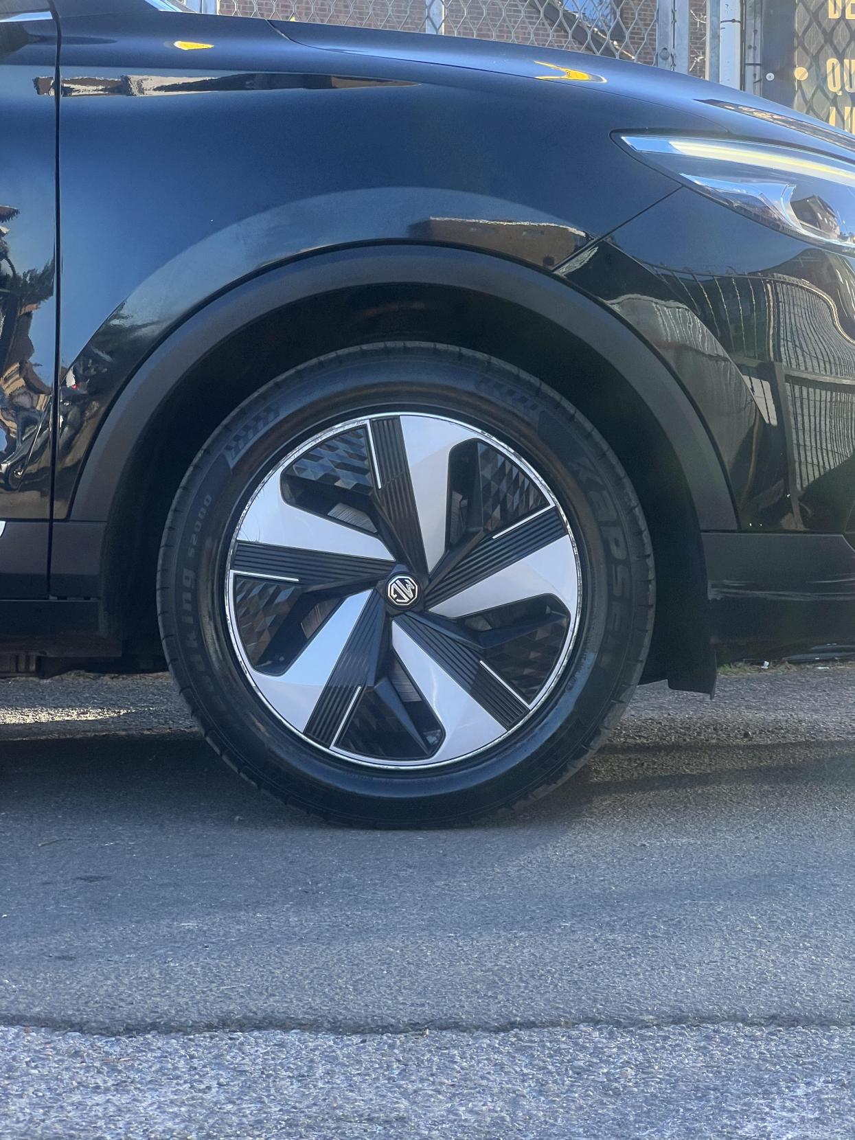 MG MG ZS 72.6kWh Trophy Long Range SUV 5dr Electric Auto (156 ps)