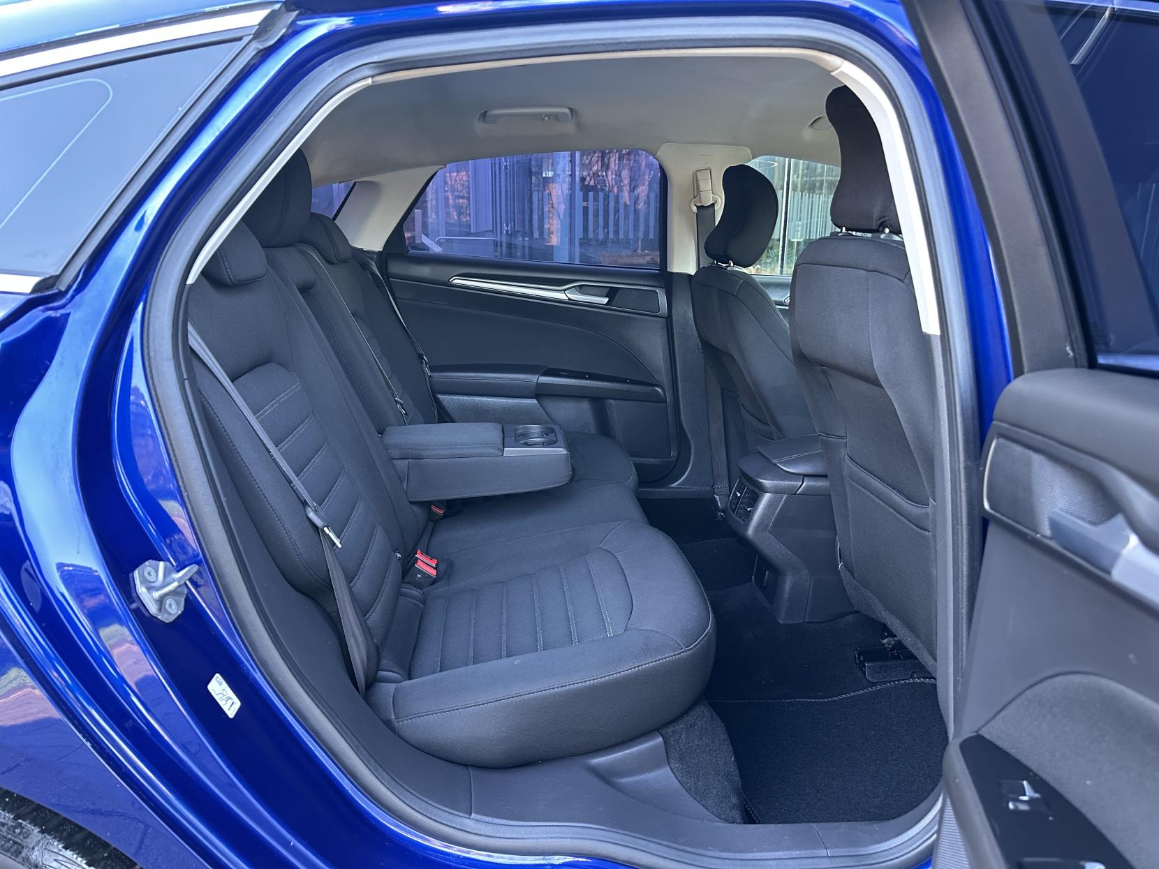 Ford Mondeo 1.5T EcoBoost Zetec Hatchback 5dr Petrol Manual Euro 6 (s/s) (160 ps)