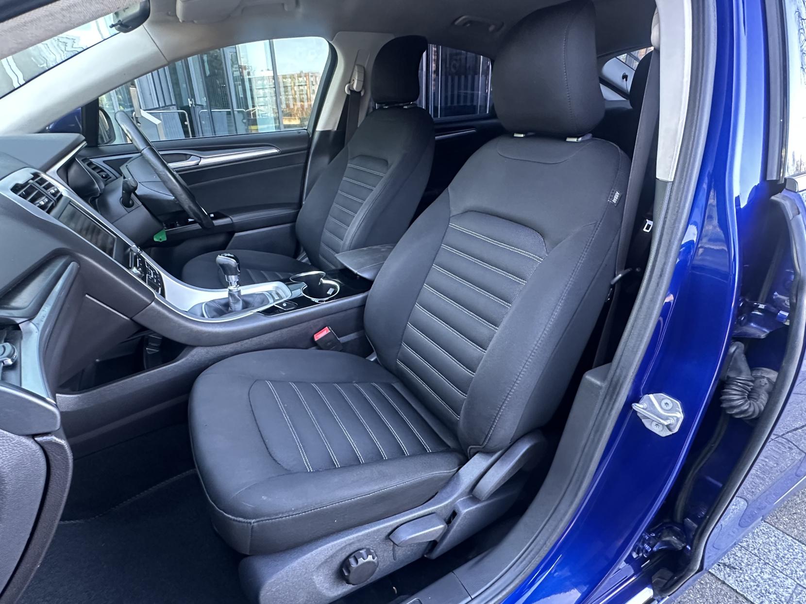 Ford Mondeo 1.5T EcoBoost Zetec Hatchback 5dr Petrol Manual Euro 6 (s/s) (160 ps)