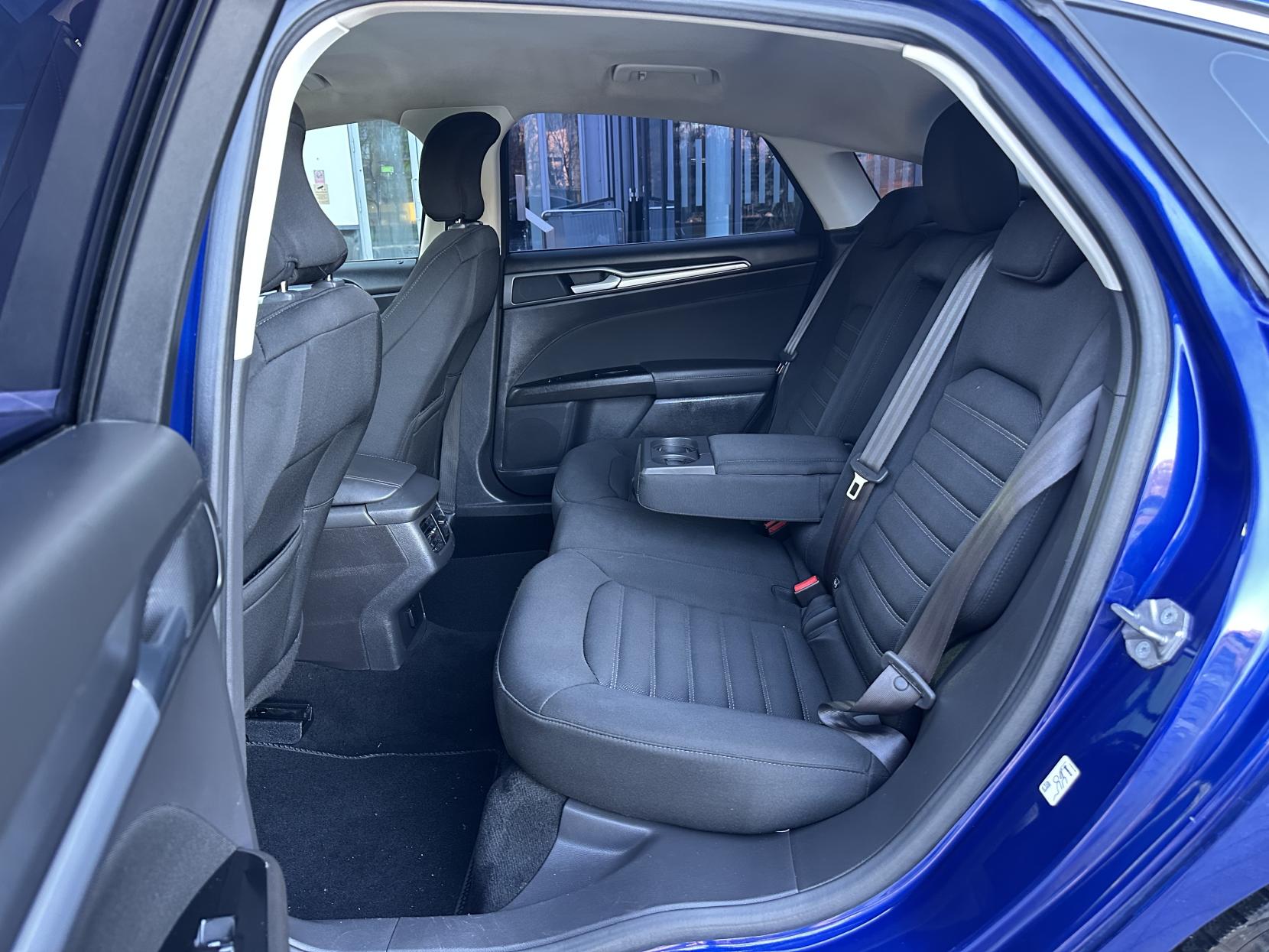 Ford Mondeo 1.5T EcoBoost Zetec Hatchback 5dr Petrol Manual Euro 6 (s/s) (160 ps)