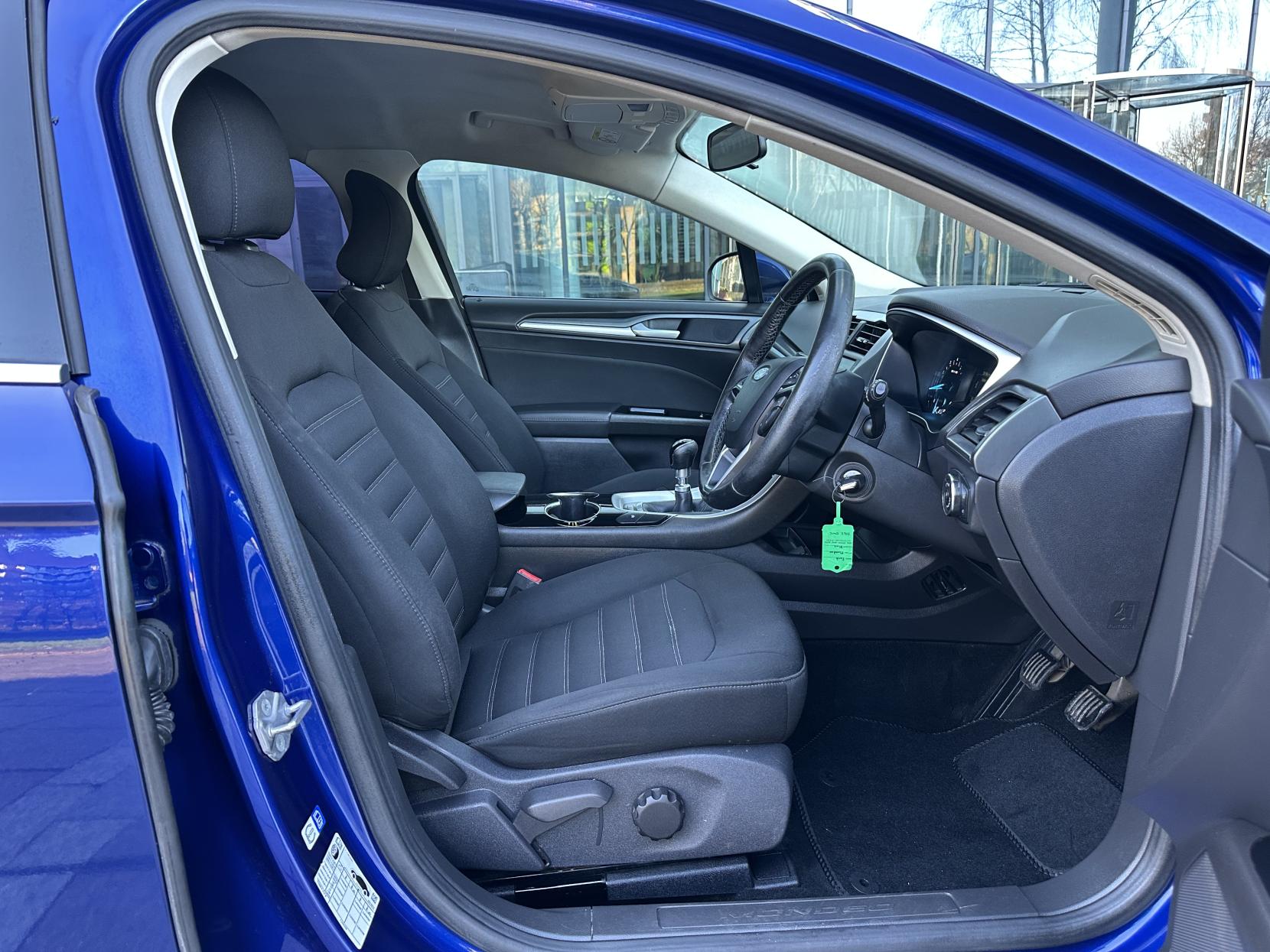 Ford Mondeo 1.5T EcoBoost Zetec Hatchback 5dr Petrol Manual Euro 6 (s/s) (160 ps)