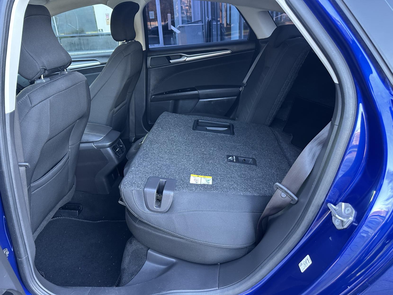 Ford Mondeo 1.5T EcoBoost Zetec Hatchback 5dr Petrol Manual Euro 6 (s/s) (160 ps)