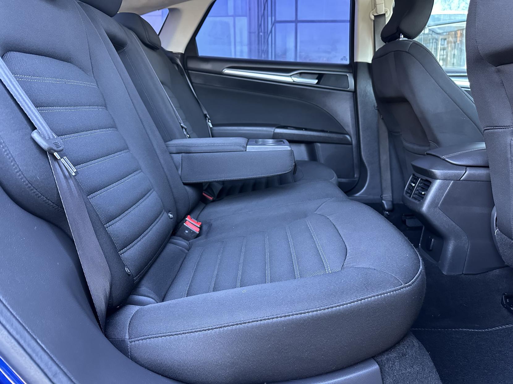 Ford Mondeo 1.5T EcoBoost Zetec Hatchback 5dr Petrol Manual Euro 6 (s/s) (160 ps)