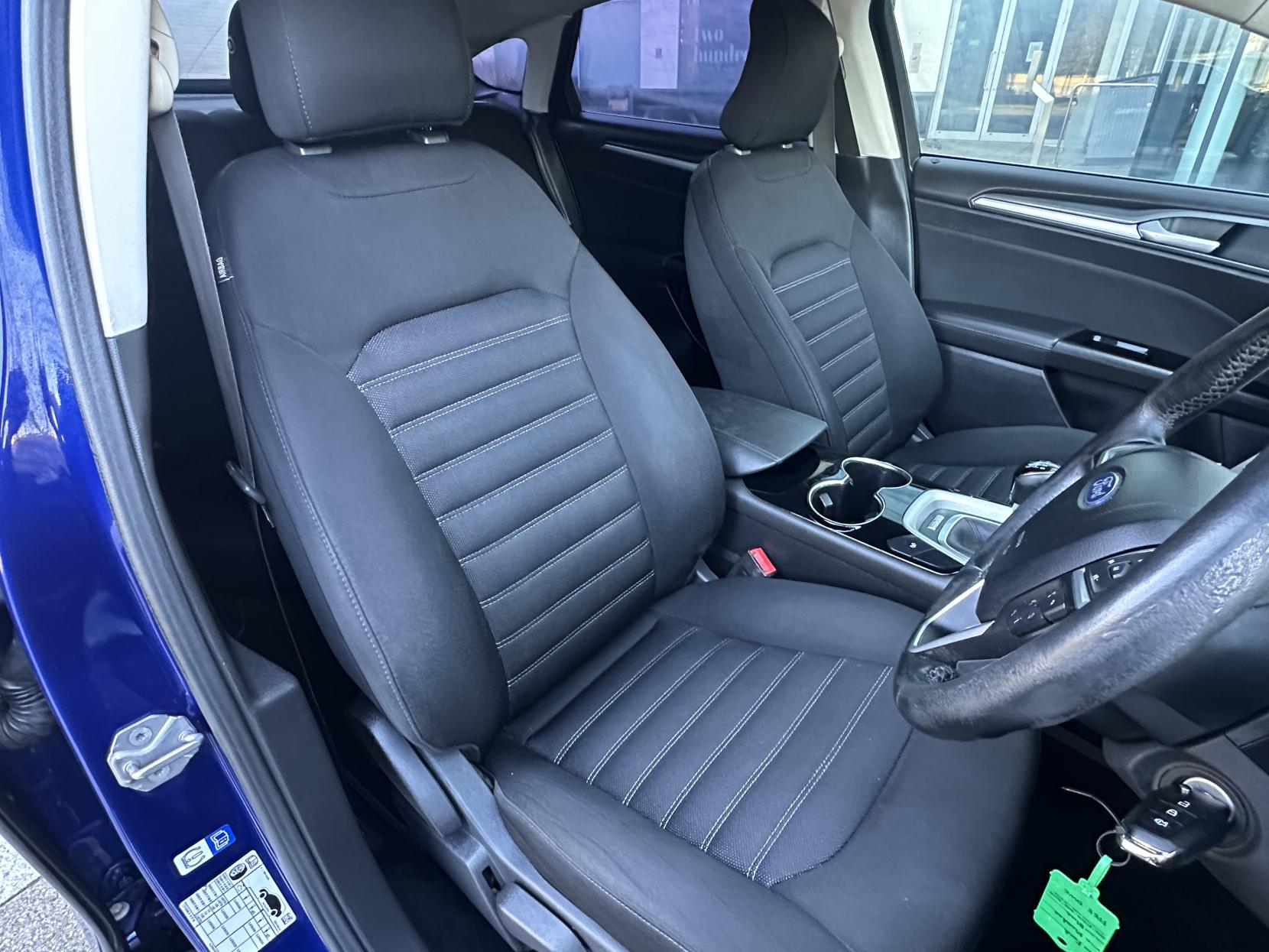 Ford Mondeo 1.5T EcoBoost Zetec Hatchback 5dr Petrol Manual Euro 6 (s/s) (160 ps)