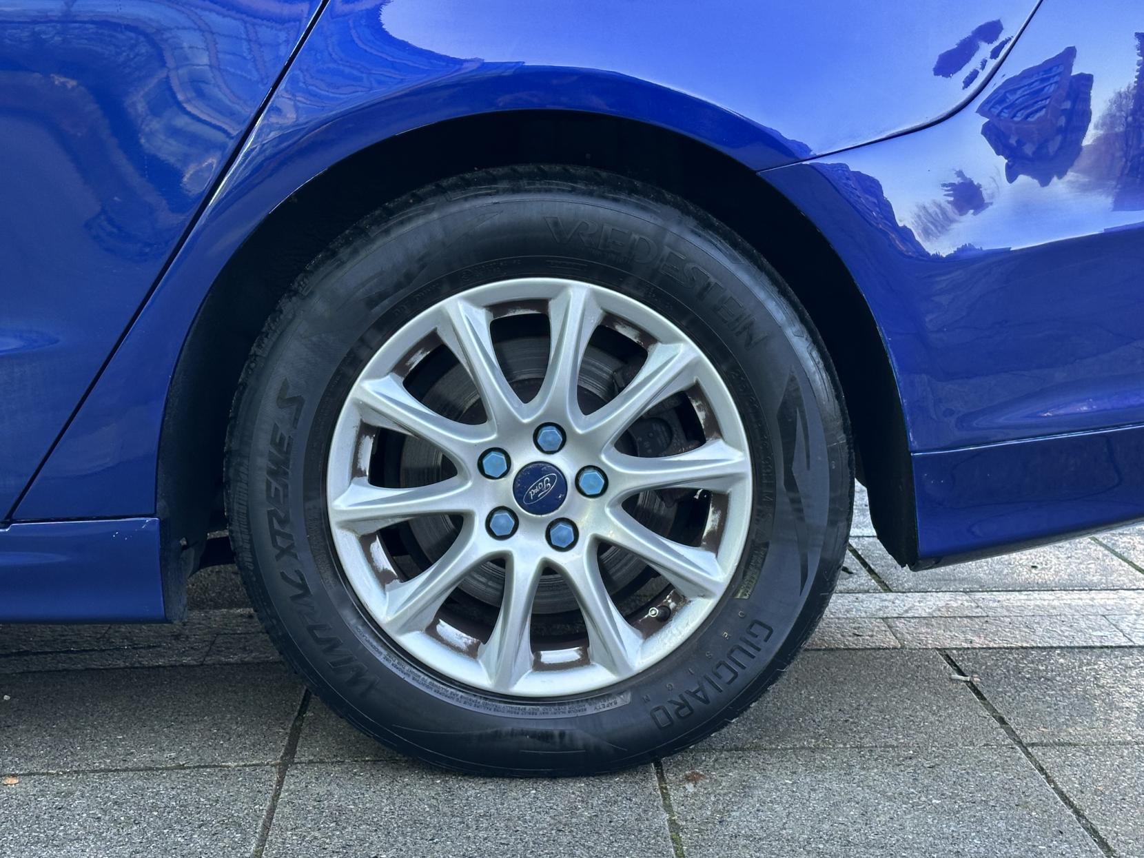 Ford Mondeo 1.5T EcoBoost Zetec Hatchback 5dr Petrol Manual Euro 6 (s/s) (160 ps)