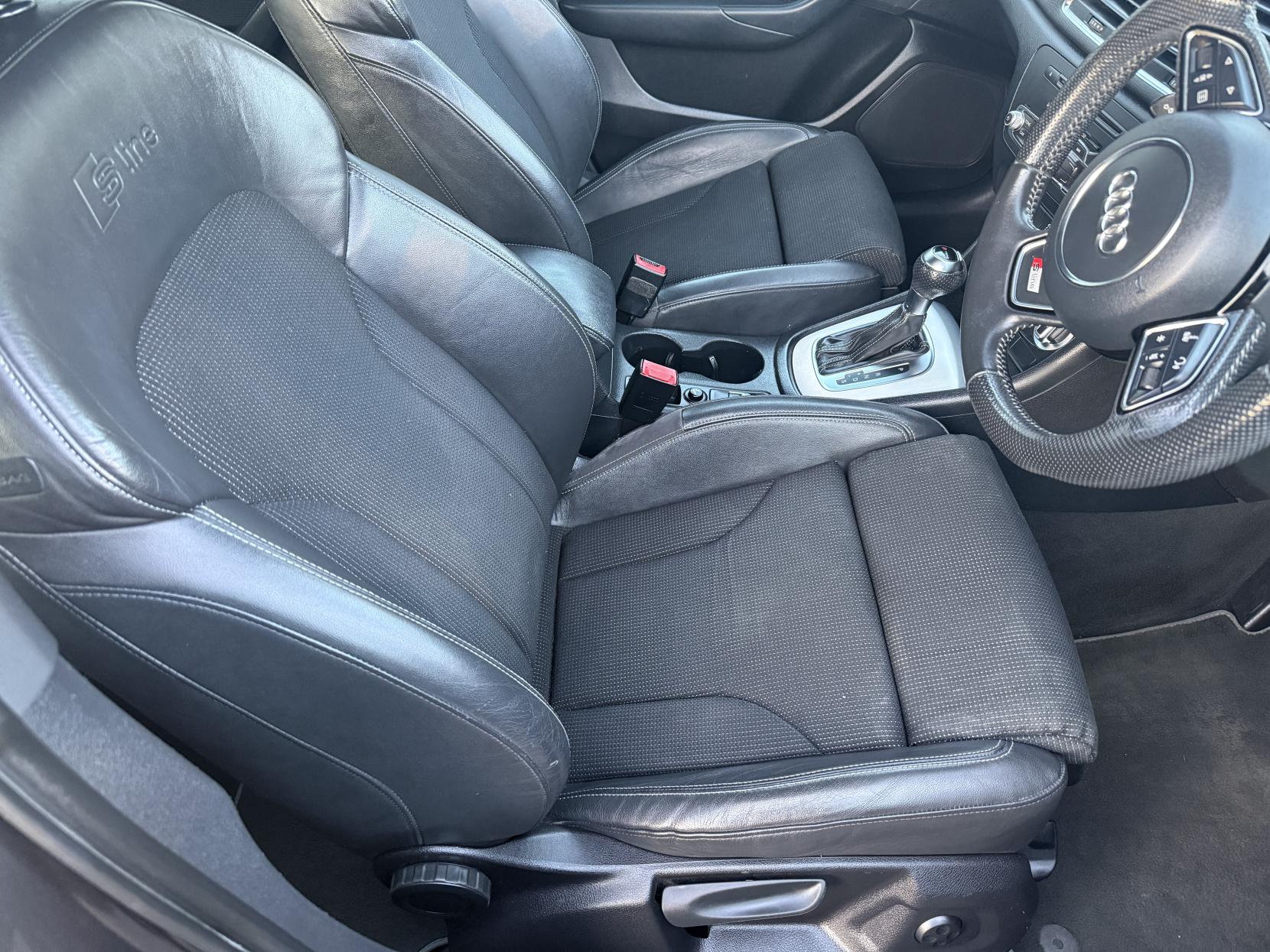 Audi Q3 2.0 TFSI S line SUV 5dr Petrol S Tronic quattro Euro 5 (s/s) (170 ps)