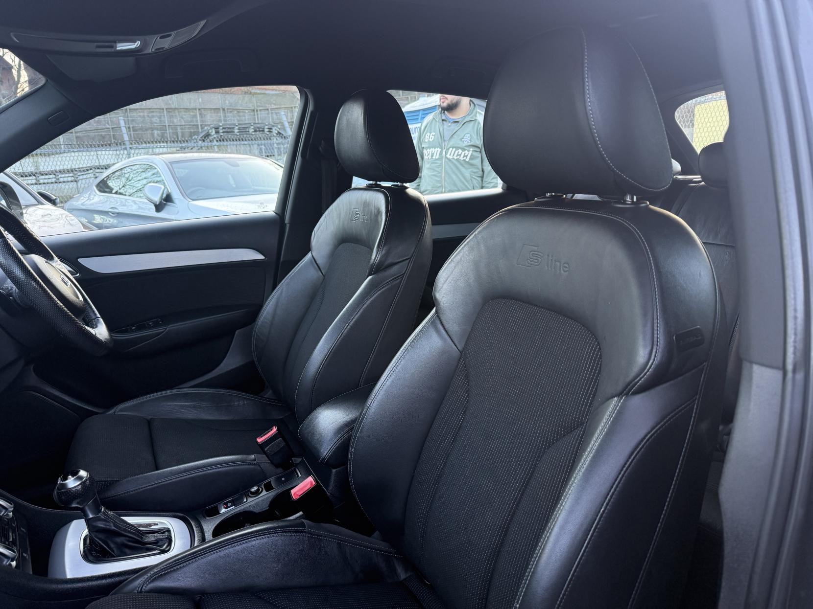 Audi Q3 2.0 TFSI S line SUV 5dr Petrol S Tronic quattro Euro 5 (s/s) (170 ps)