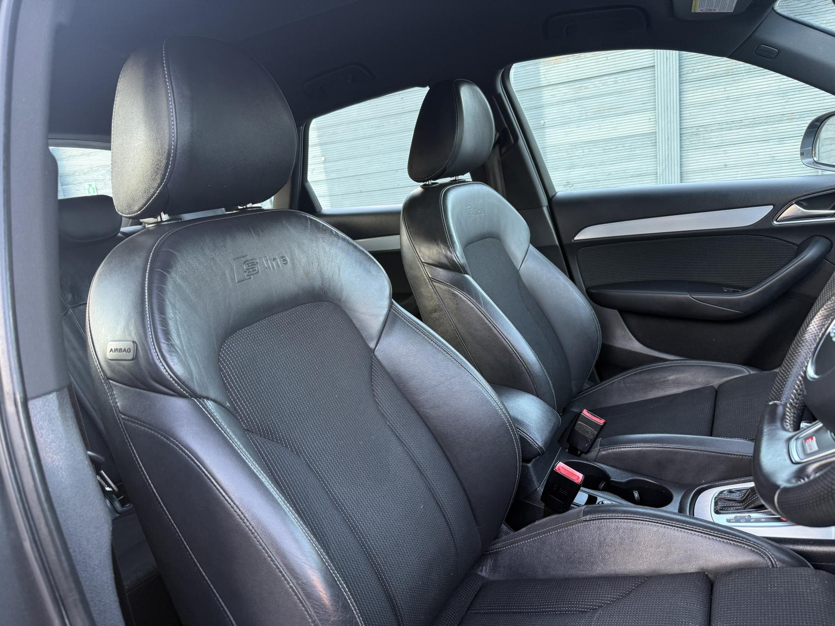 Audi Q3 2.0 TFSI S line SUV 5dr Petrol S Tronic quattro Euro 5 (s/s) (170 ps)