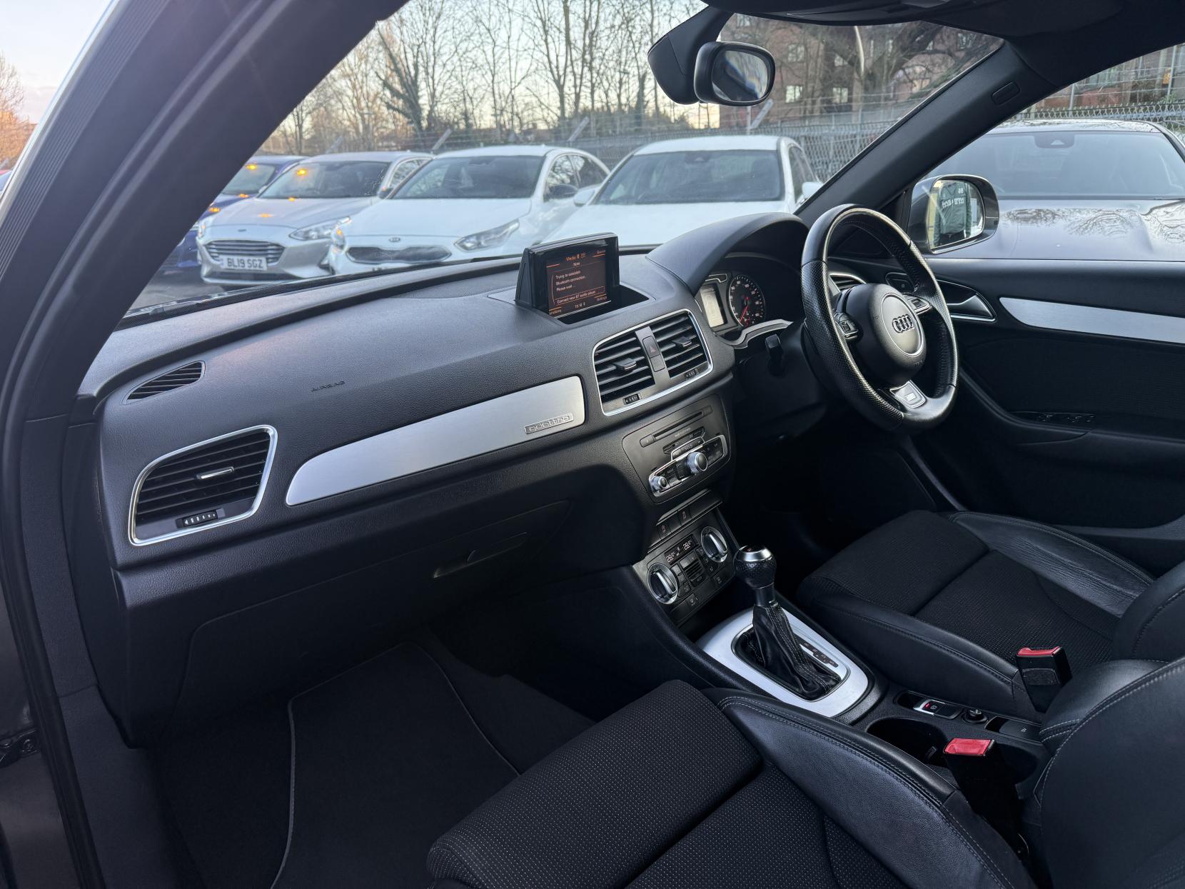 Audi Q3 2.0 TFSI S line SUV 5dr Petrol S Tronic quattro Euro 5 (s/s) (170 ps)