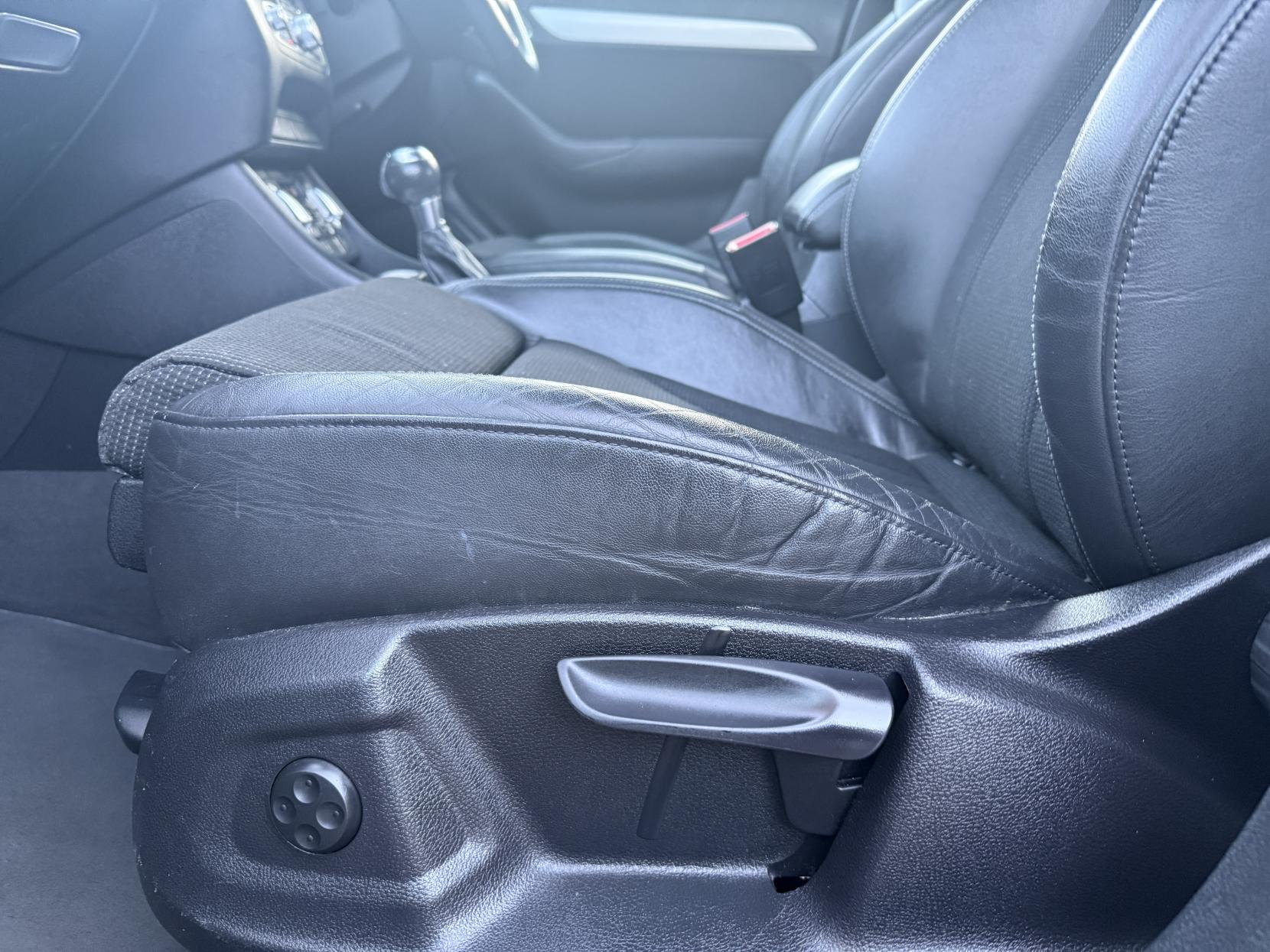 Audi Q3 2.0 TFSI S line SUV 5dr Petrol S Tronic quattro Euro 5 (s/s) (170 ps)