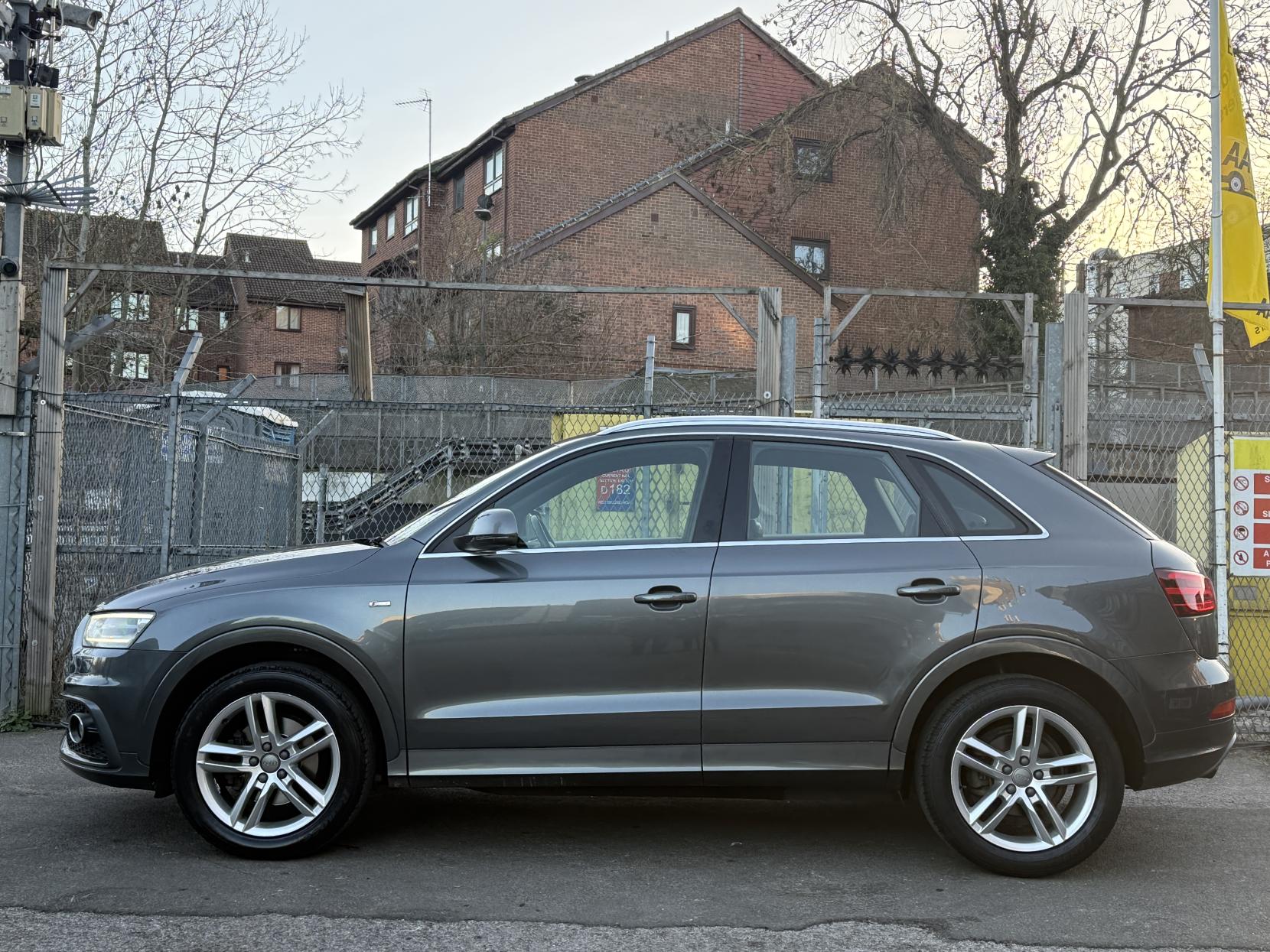 Audi Q3 2.0 TFSI S line SUV 5dr Petrol S Tronic quattro Euro 5 (s/s) (170 ps)