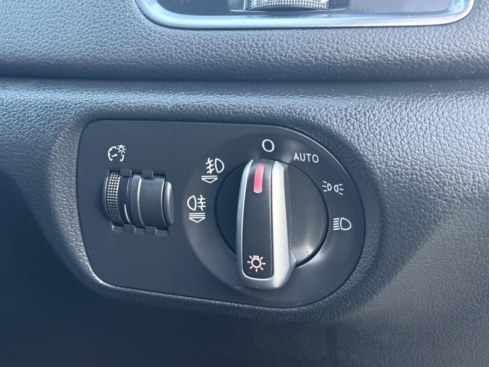 Audi Q3 2.0 TFSI S line SUV 5dr Petrol S Tronic quattro Euro 5 (s/s) (170 ps)