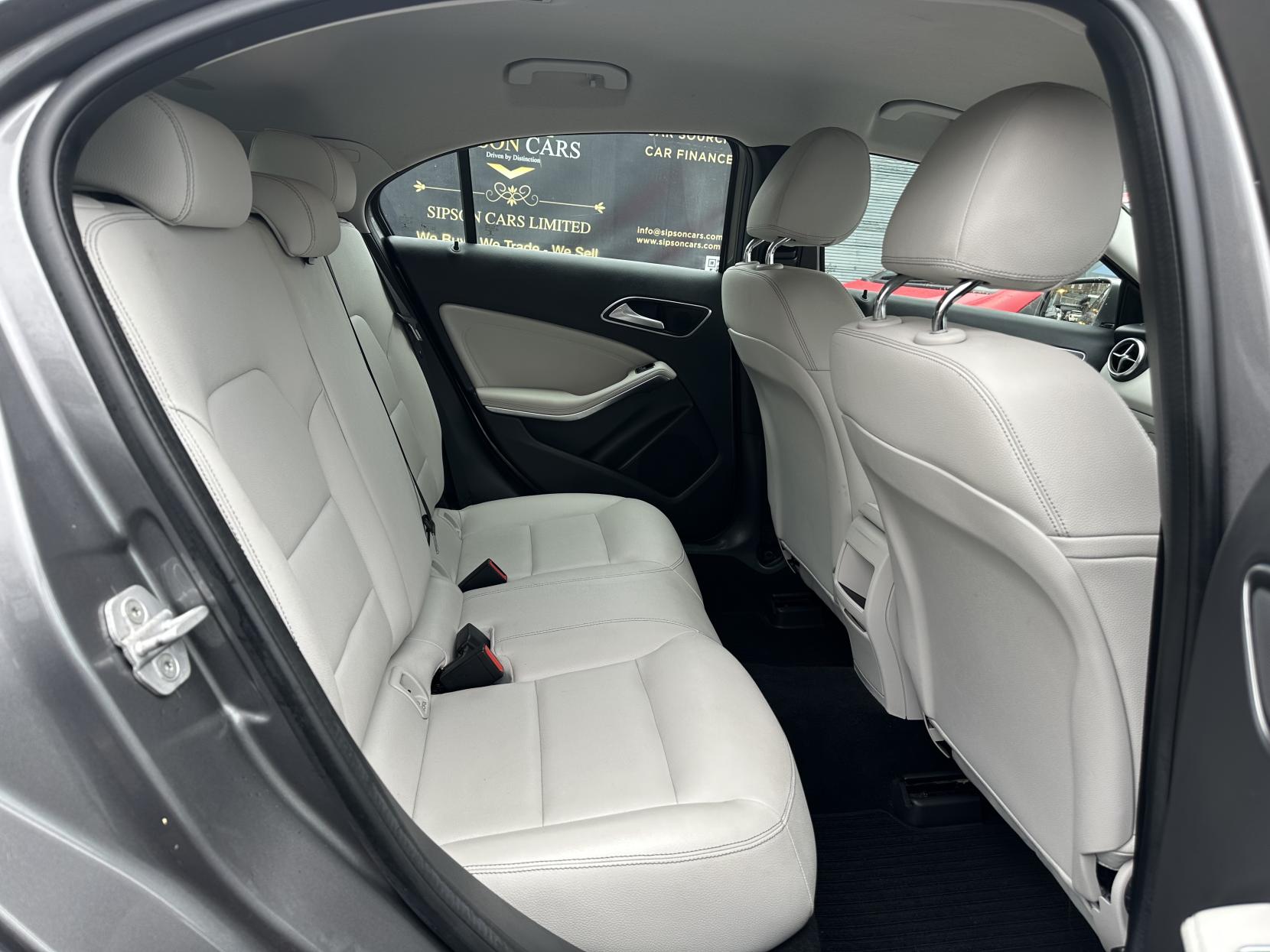 Mercedes-Benz A Class 1.6 A180 Sport Edition Hatchback 5dr Petrol 7G-DCT Euro 6 (s/s) (122 ps)