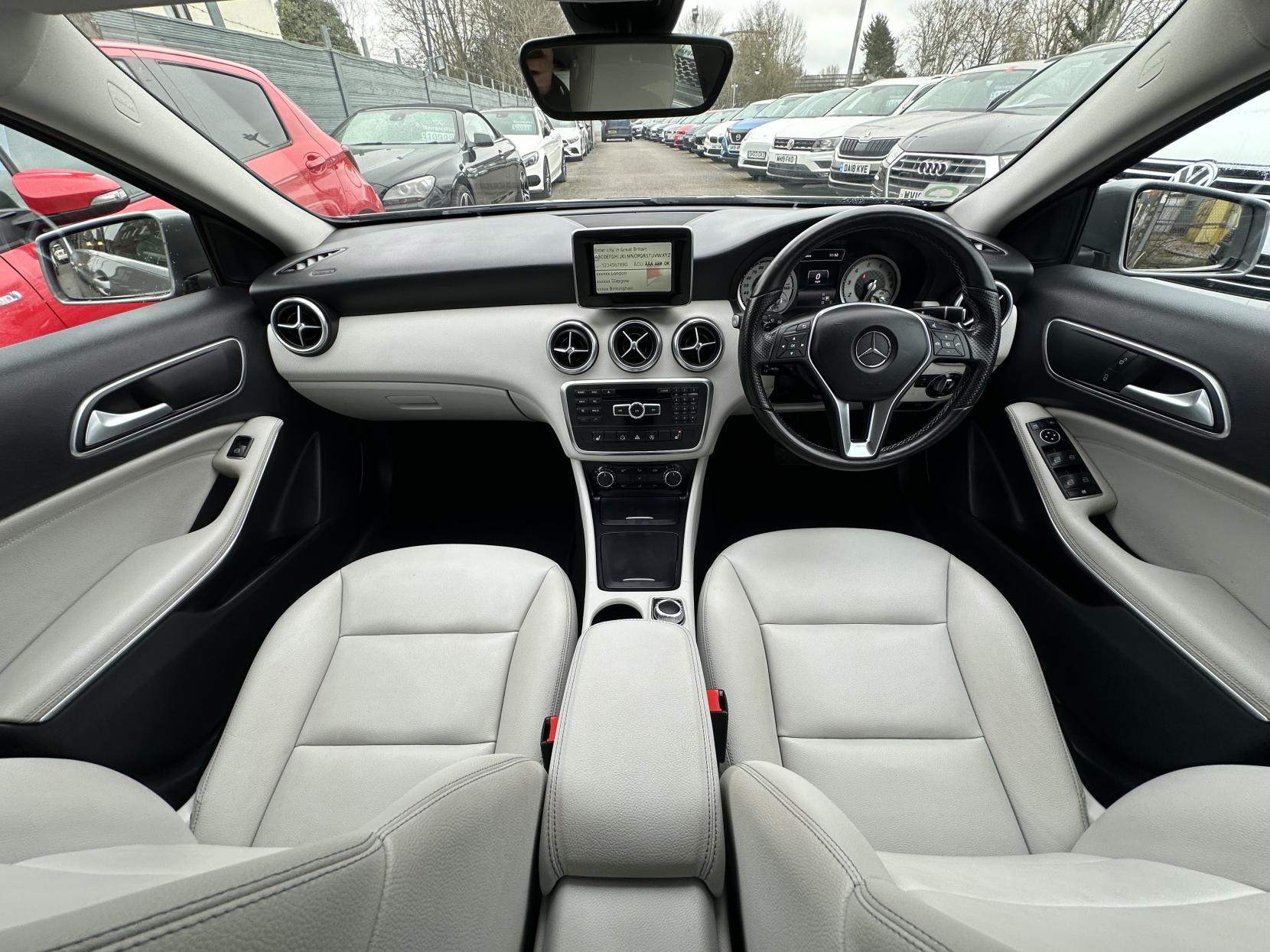 Mercedes-Benz A Class 1.6 A180 Sport Edition Hatchback 5dr Petrol 7G-DCT Euro 6 (s/s) (122 ps)