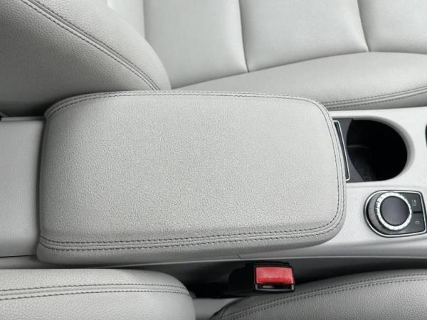 Mercedes-Benz A Class 1.6 A180 Sport Edition Hatchback 5dr Petrol 7G-DCT Euro 6 (s/s) (122 ps)