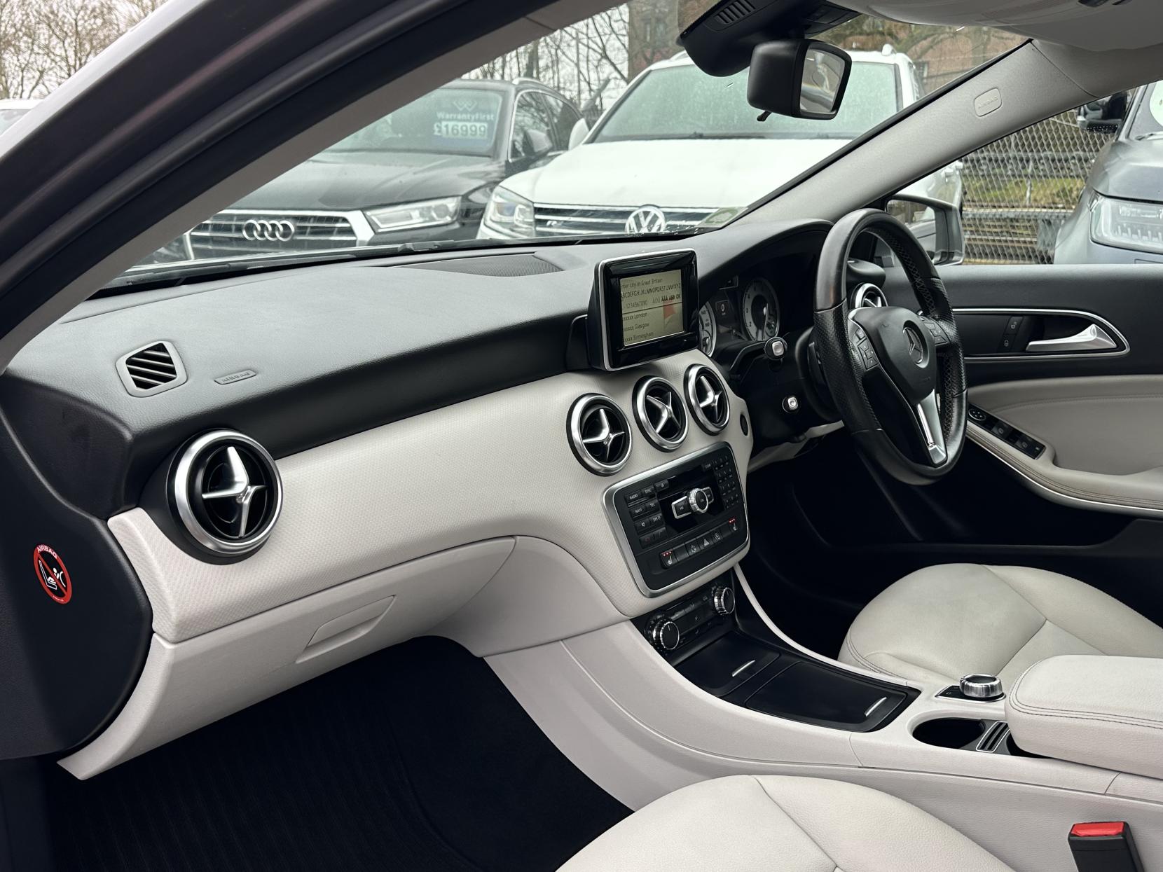 Mercedes-Benz A Class 1.6 A180 Sport Edition Hatchback 5dr Petrol 7G-DCT Euro 6 (s/s) (122 ps)