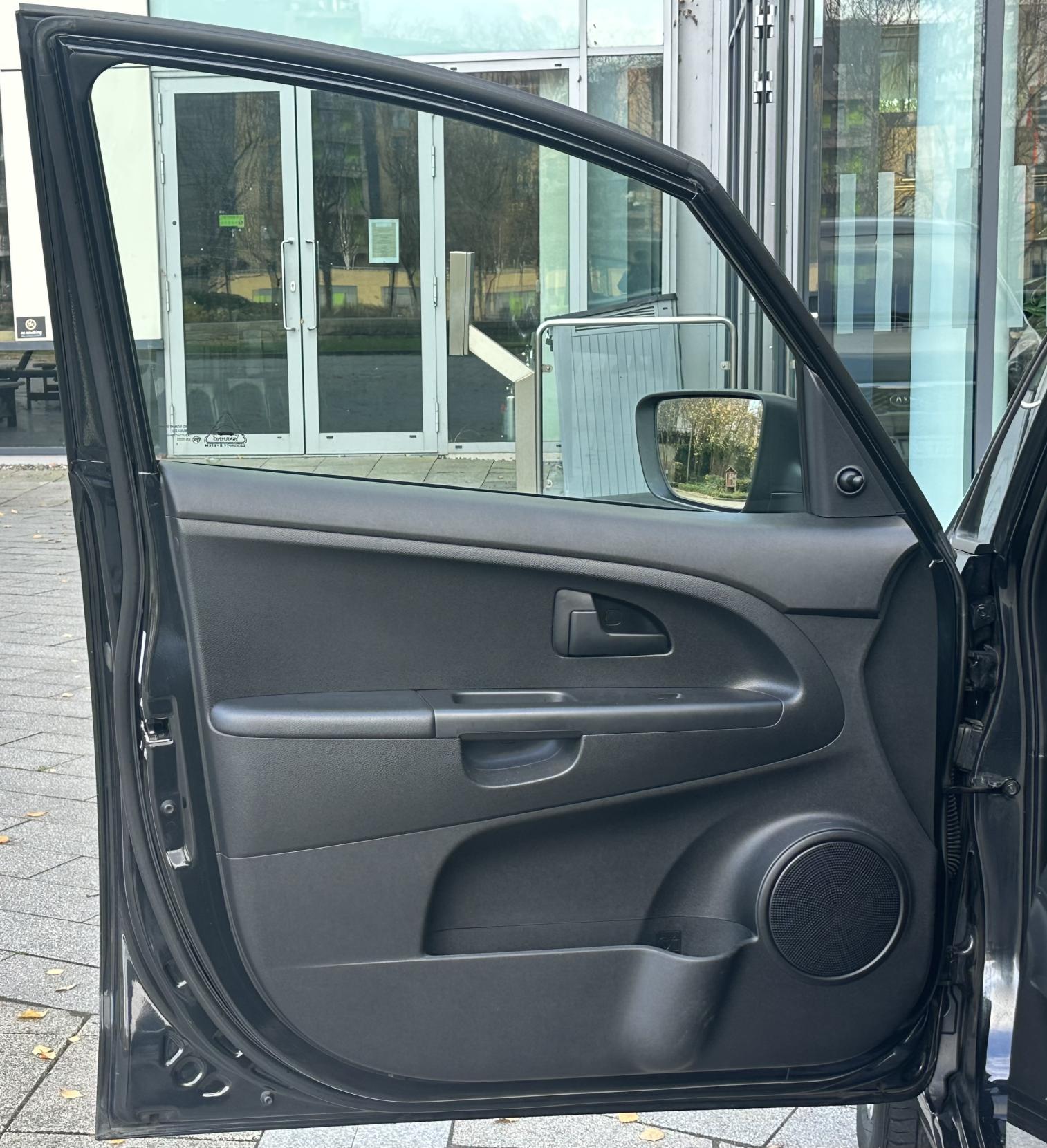 Kia Venga 1.4 1 MPV 5dr Petrol Manual Euro 5 (89 bhp)