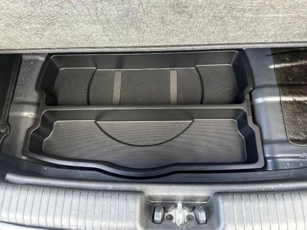 Kia Venga 1.4 1 MPV 5dr Petrol Manual Euro 5 (89 bhp)