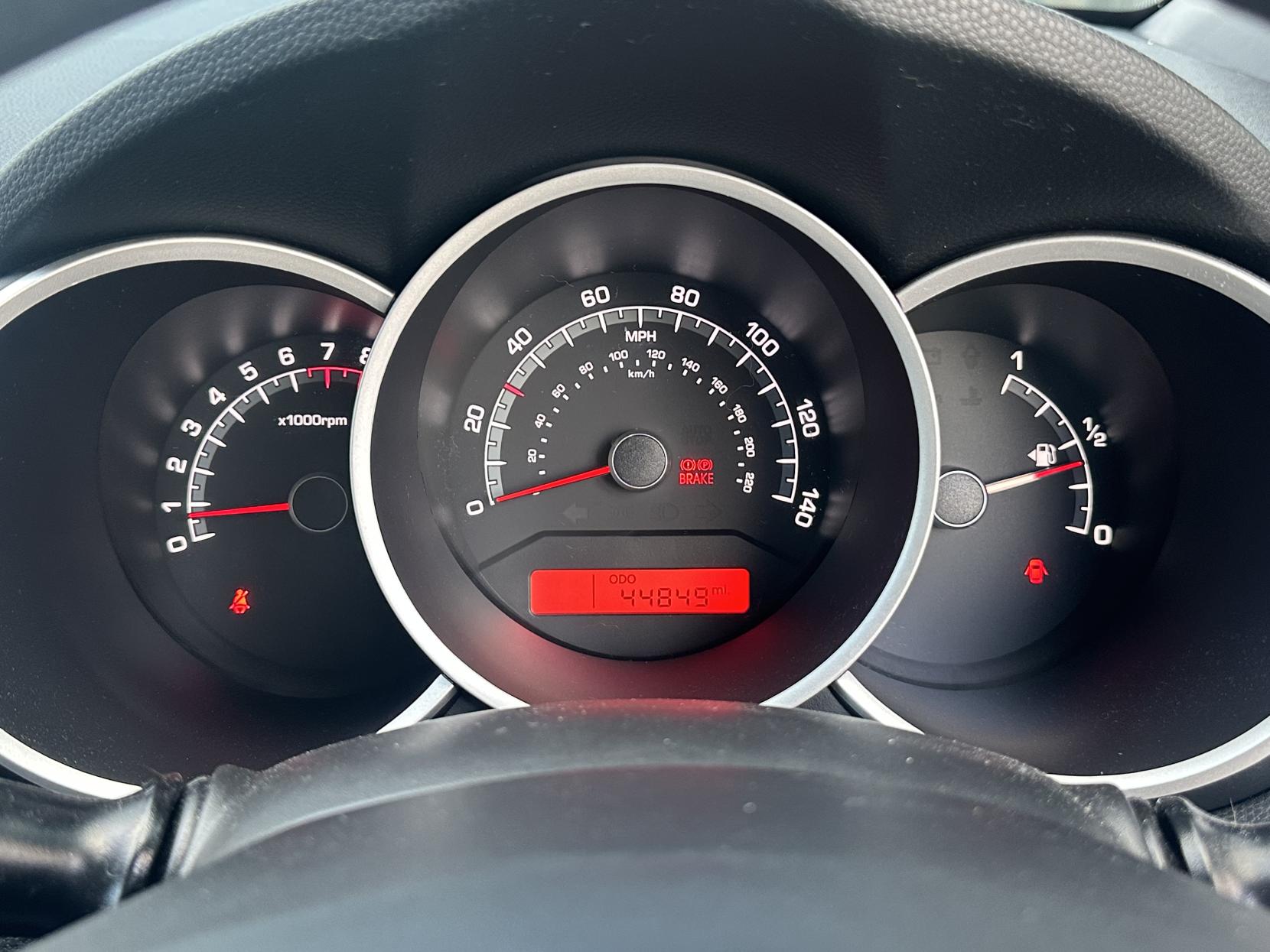 Kia Venga 1.4 1 MPV 5dr Petrol Manual Euro 5 (89 bhp)