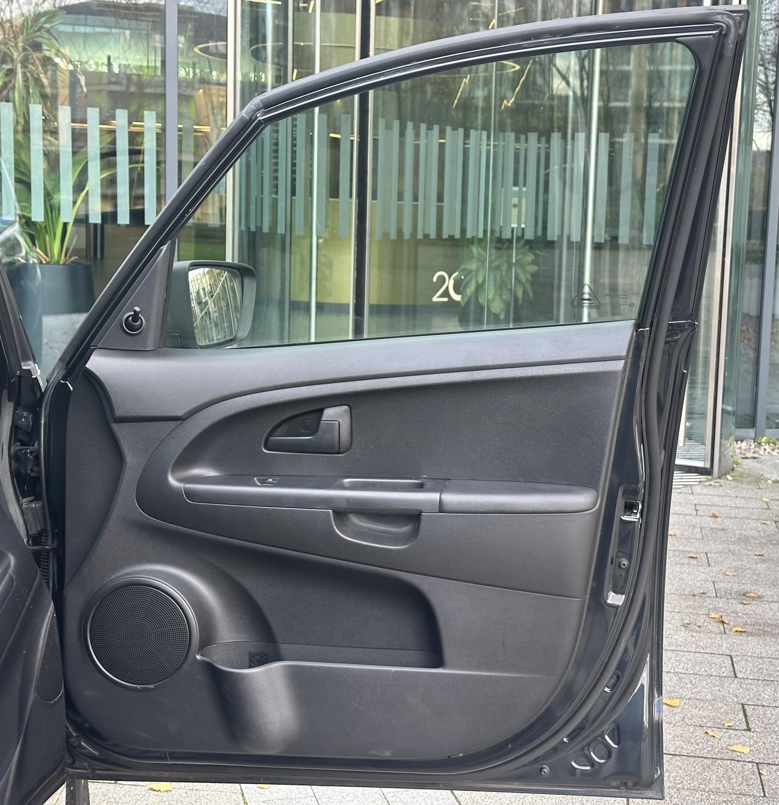 Kia Venga 1.4 1 MPV 5dr Petrol Manual Euro 5 (89 bhp)