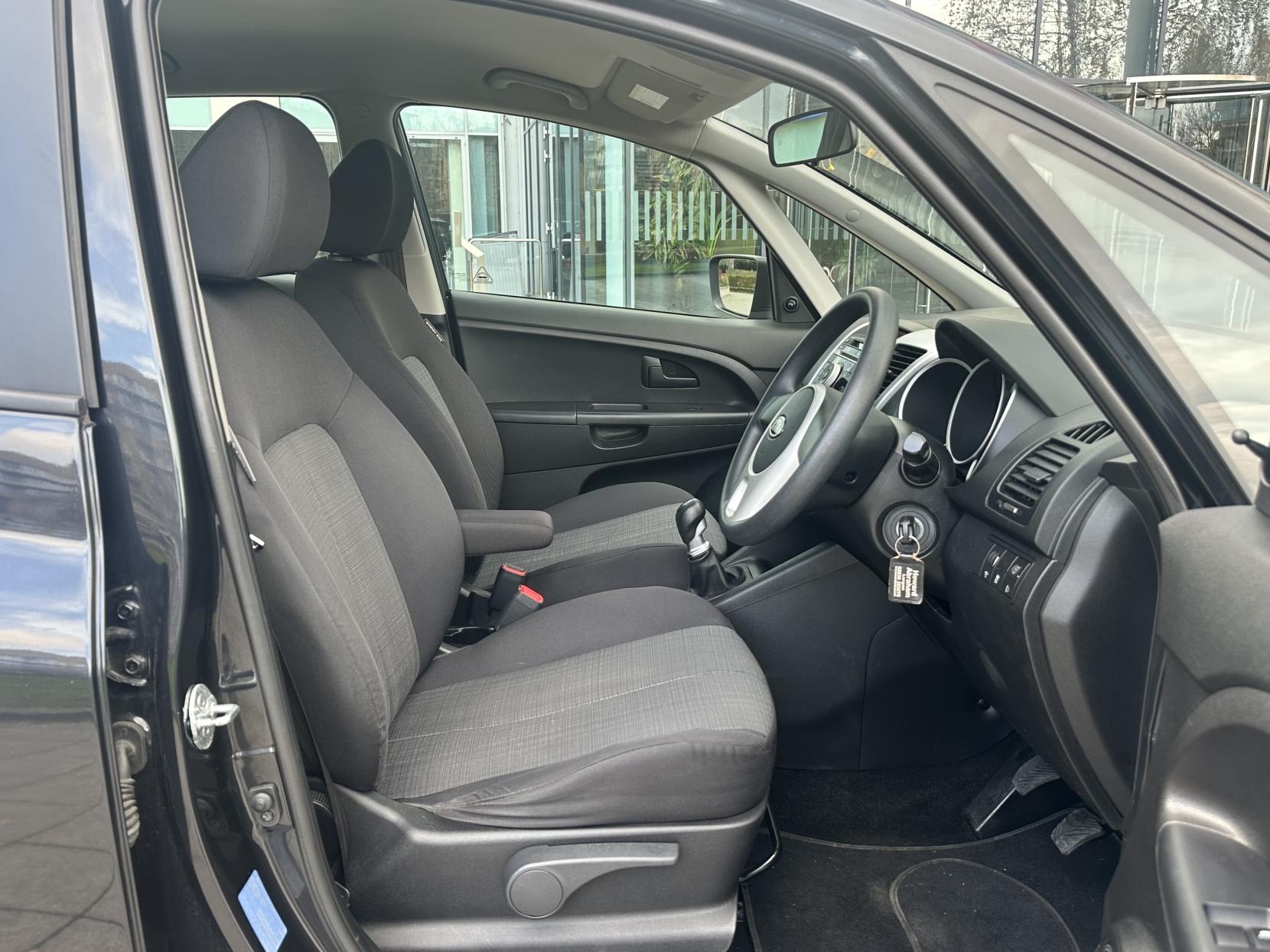 Kia Venga 1.4 1 MPV 5dr Petrol Manual Euro 5 (89 bhp)