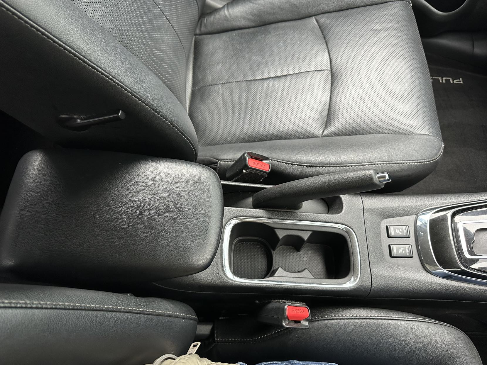 Nissan Pulsar 1.2 DIG-T Tekna Hatchback 5dr Petrol XTRON Euro 6 (s/s) (115 ps)