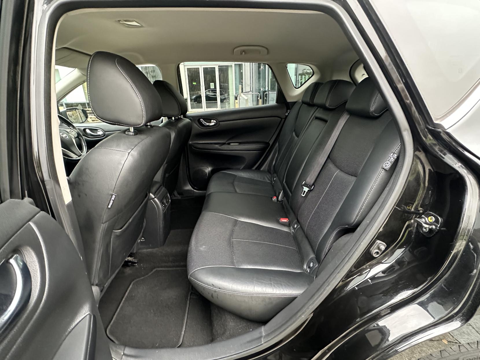 Nissan Pulsar 1.2 DIG-T Tekna Hatchback 5dr Petrol XTRON Euro 6 (s/s) (115 ps)