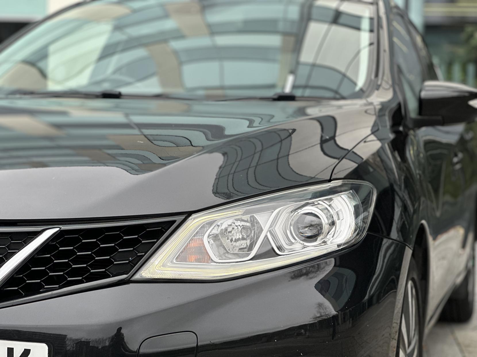 Nissan Pulsar 1.2 DIG-T Tekna Hatchback 5dr Petrol XTRON Euro 6 (s/s) (115 ps)