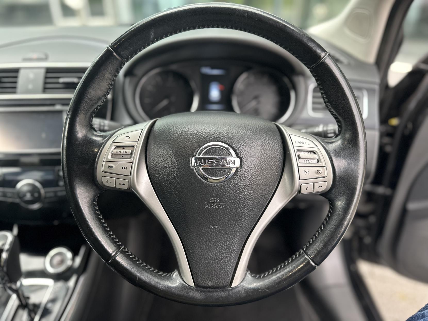 Nissan Pulsar 1.2 DIG-T Tekna Hatchback 5dr Petrol XTRON Euro 6 (s/s) (115 ps)