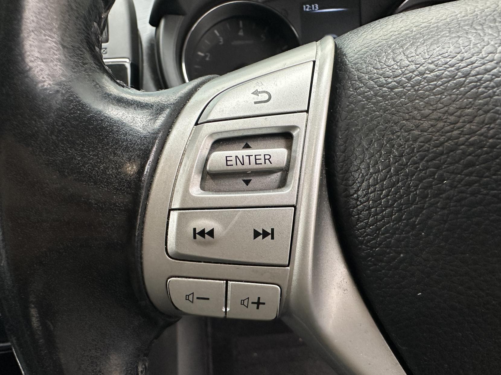 Nissan Pulsar 1.2 DIG-T Tekna Hatchback 5dr Petrol XTRON Euro 6 (s/s) (115 ps)