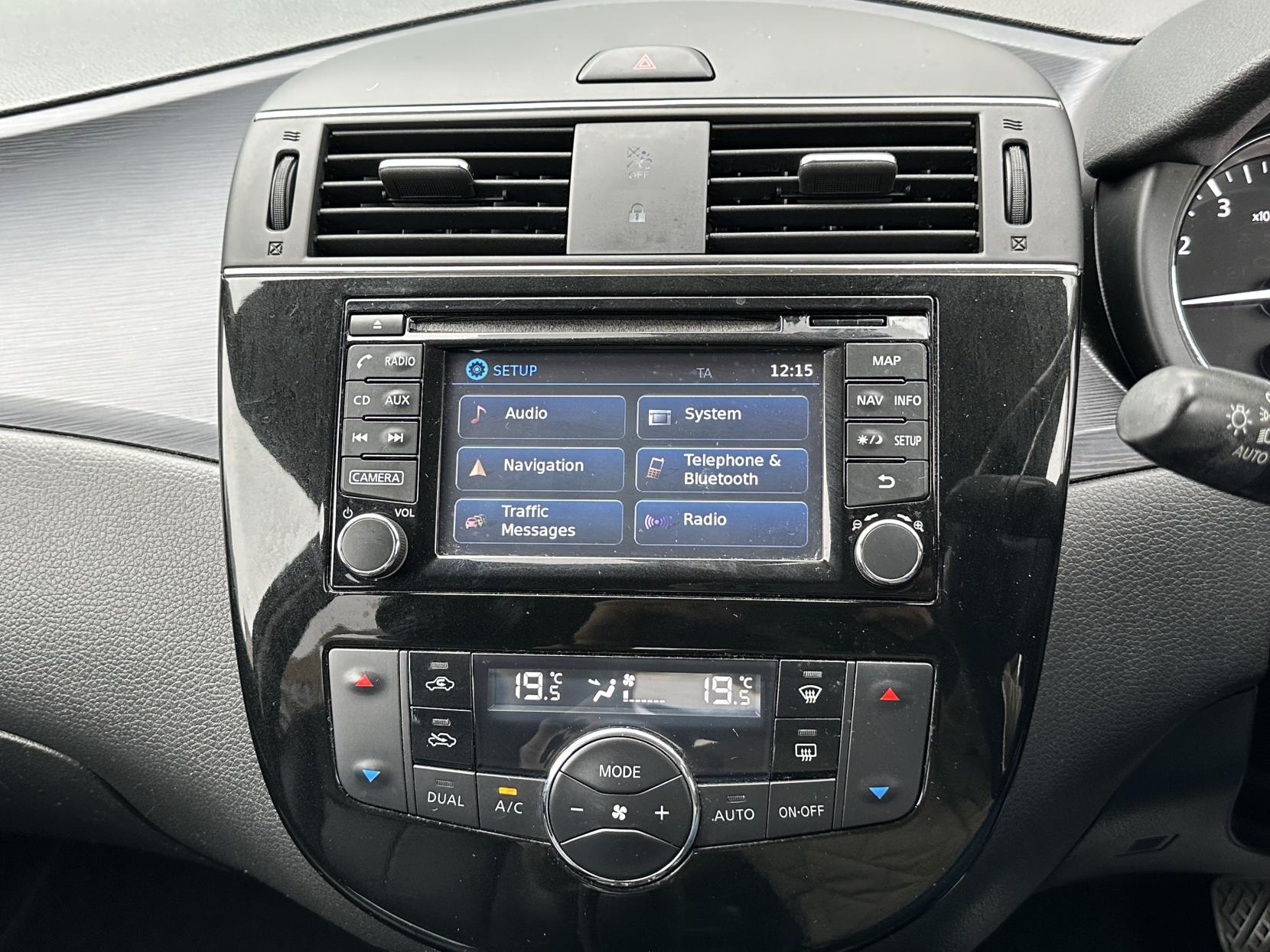 Nissan Pulsar 1.2 DIG-T Tekna Hatchback 5dr Petrol XTRON Euro 6 (s/s) (115 ps)