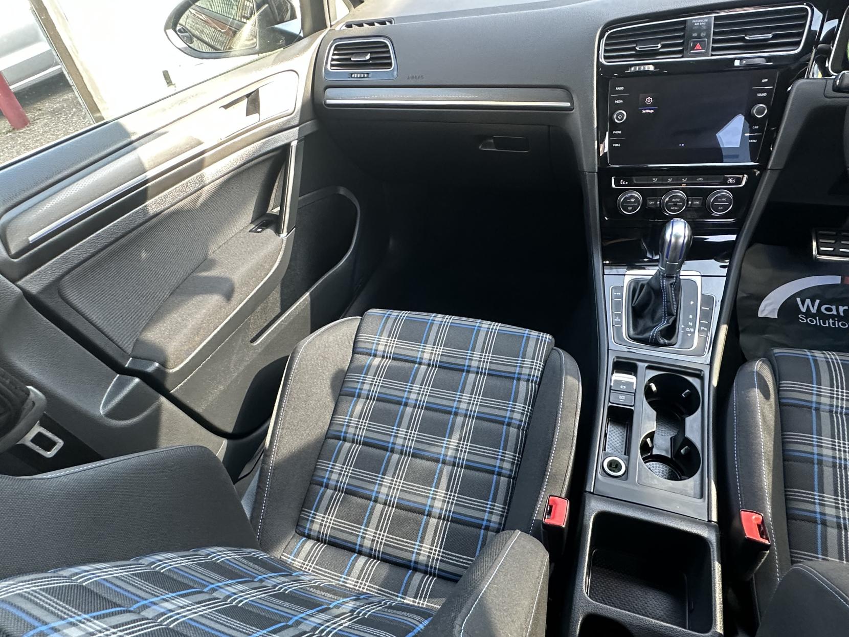 Volkswagen Golf 1.4 TSI 8.7kWh GTE Hatchback 5dr Petrol Plug-in Hybrid DSG Euro 6 (s/s) (204 ps)