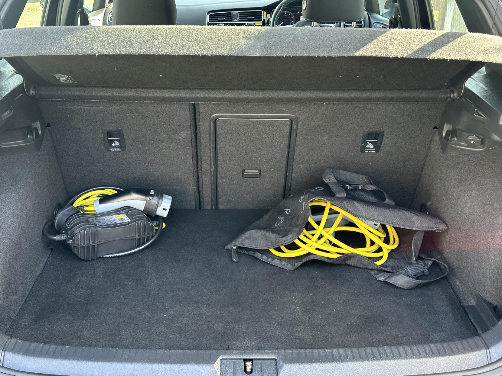 Volkswagen Golf 1.4 TSI 8.7kWh GTE Hatchback 5dr Petrol Plug-in Hybrid DSG Euro 6 (s/s) (204 ps)