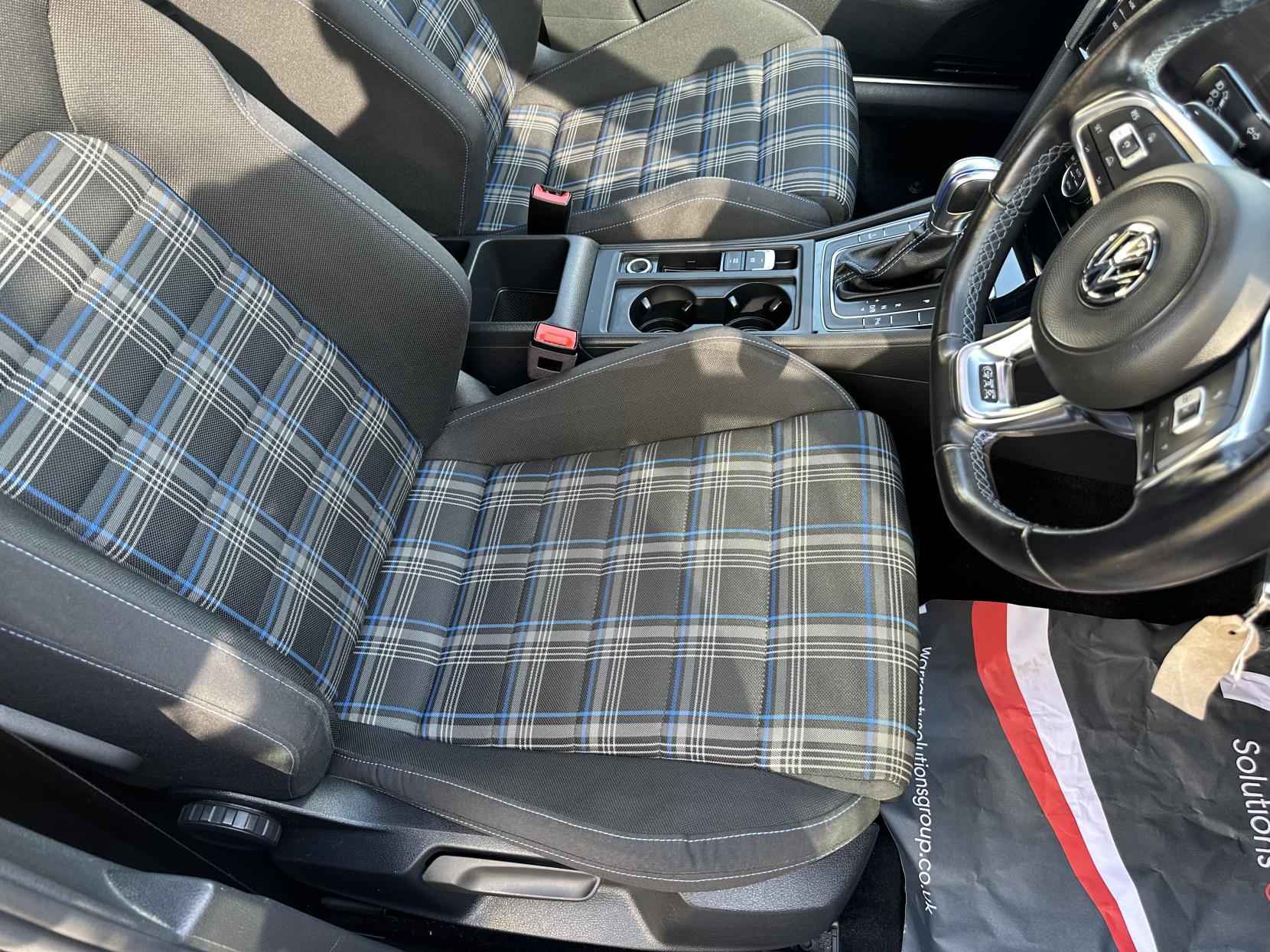 Volkswagen Golf 1.4 TSI 8.7kWh GTE Hatchback 5dr Petrol Plug-in Hybrid DSG Euro 6 (s/s) (204 ps)