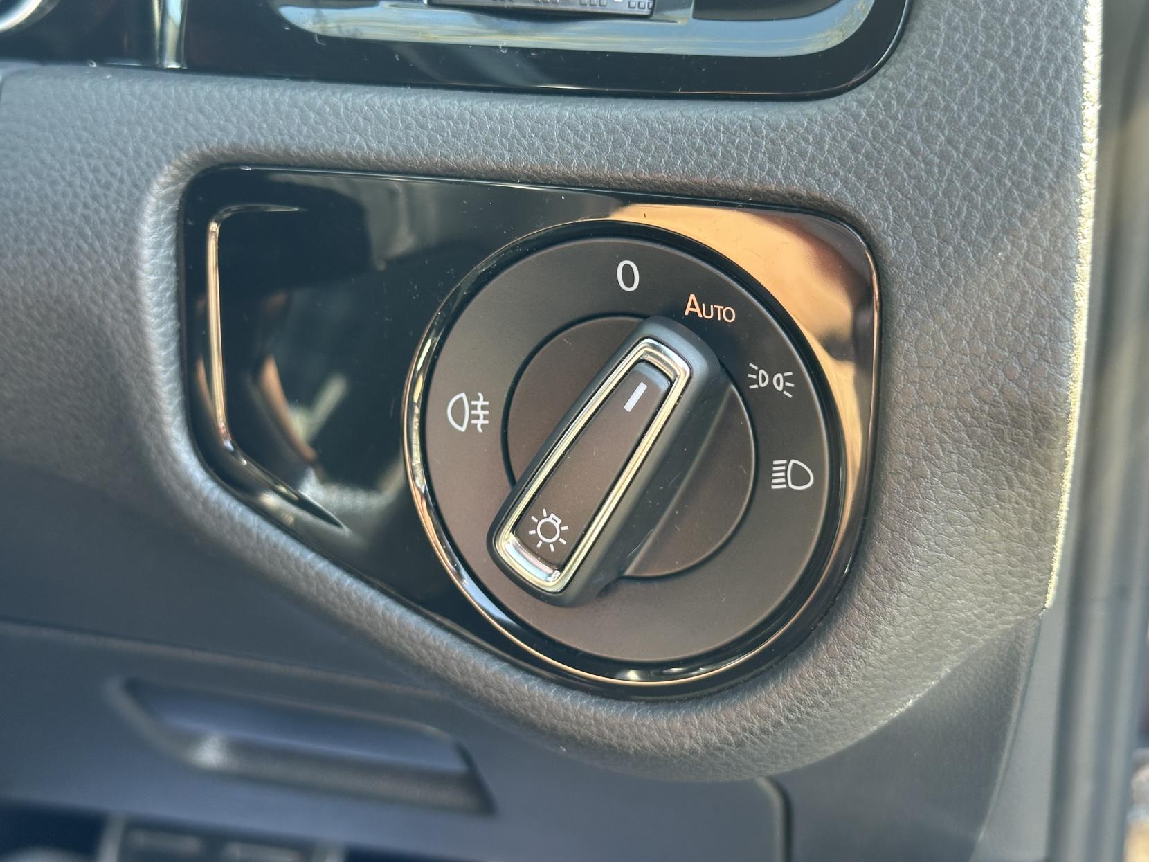 Volkswagen Golf 1.4 TSI 8.7kWh GTE Hatchback 5dr Petrol Plug-in Hybrid DSG Euro 6 (s/s) (204 ps)