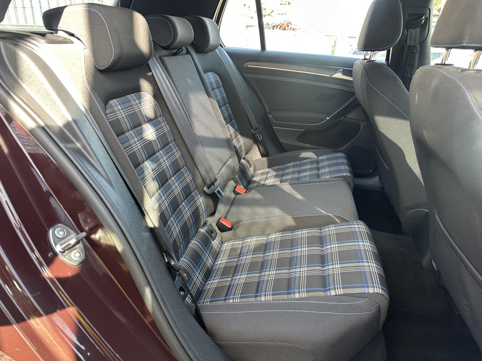 Volkswagen Golf 1.4 TSI 8.7kWh GTE Hatchback 5dr Petrol Plug-in Hybrid DSG Euro 6 (s/s) (204 ps)