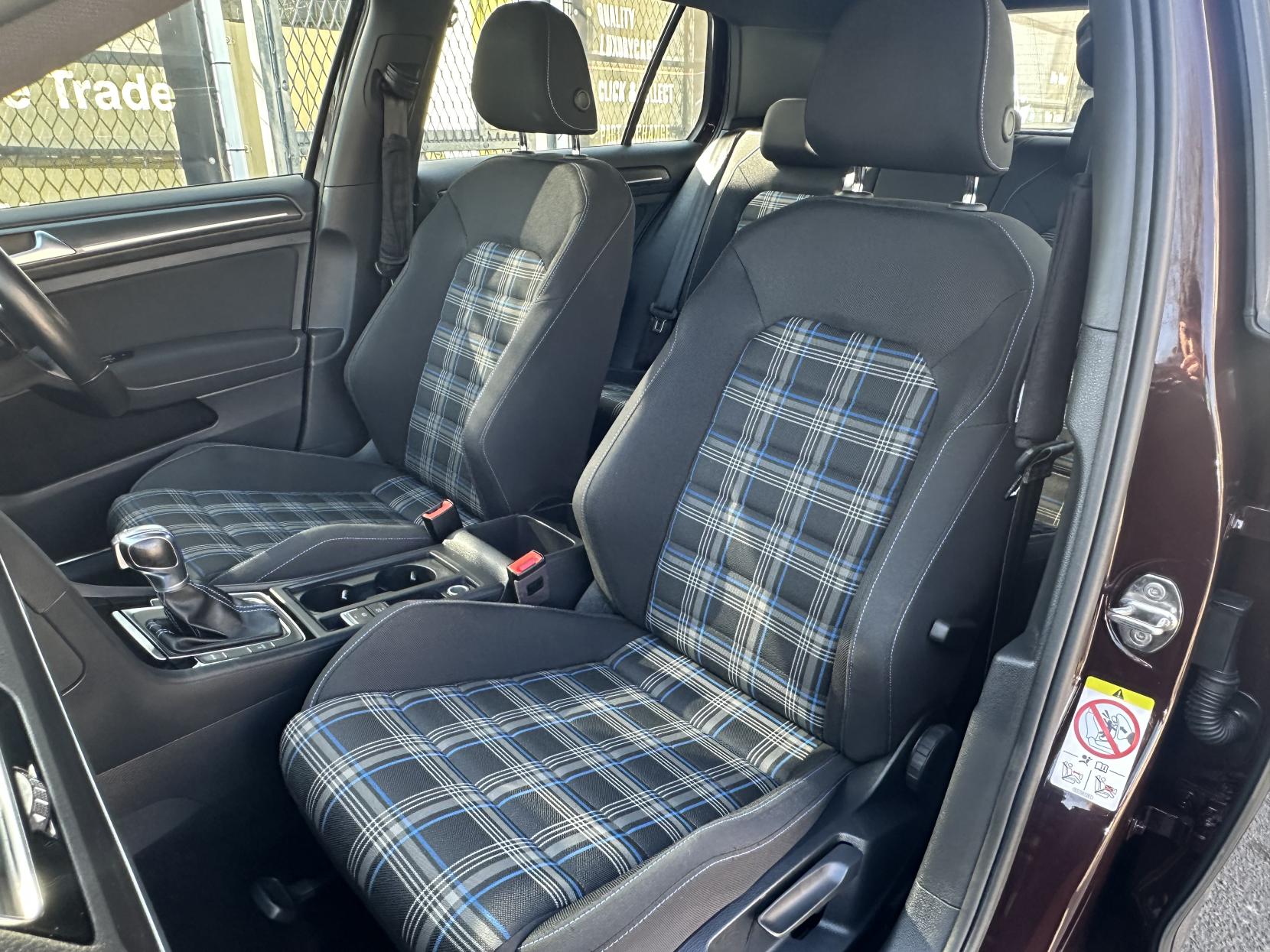 Volkswagen Golf 1.4 TSI 8.7kWh GTE Hatchback 5dr Petrol Plug-in Hybrid DSG Euro 6 (s/s) (204 ps)