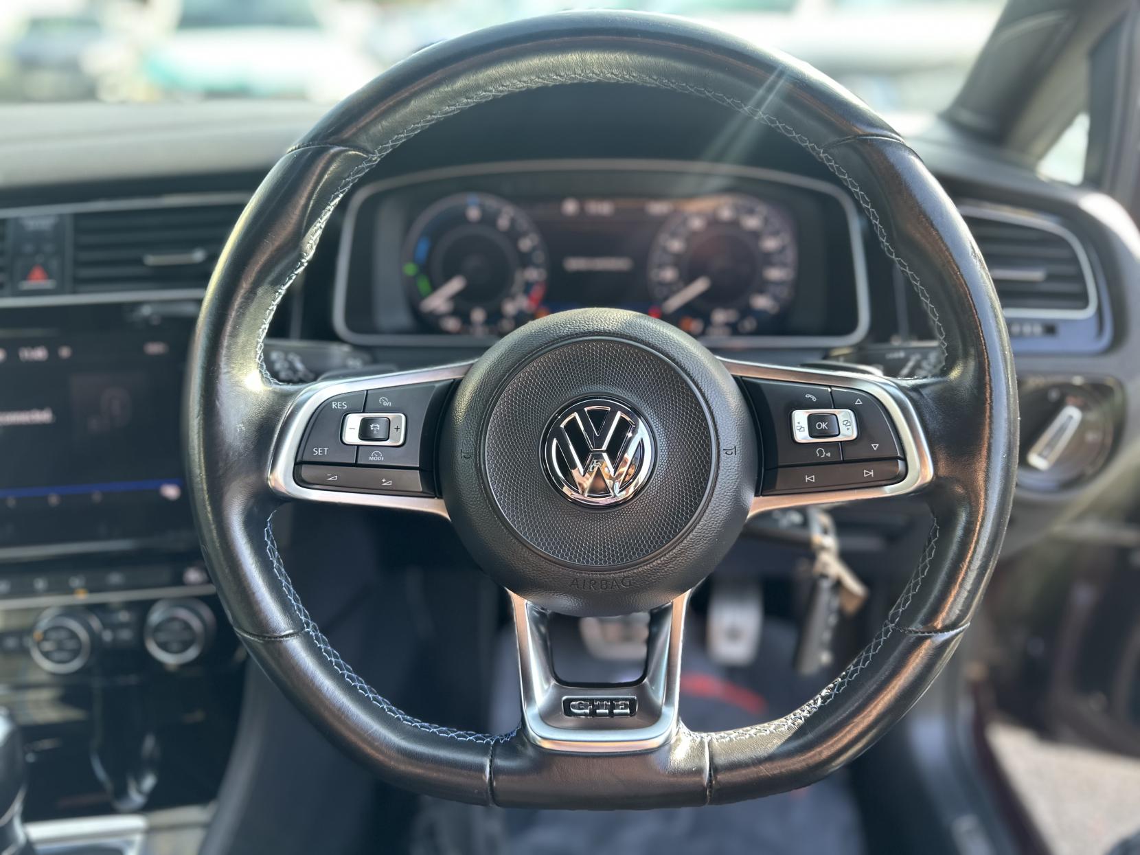 Volkswagen Golf 1.4 TSI 8.7kWh GTE Hatchback 5dr Petrol Plug-in Hybrid DSG Euro 6 (s/s) (204 ps)